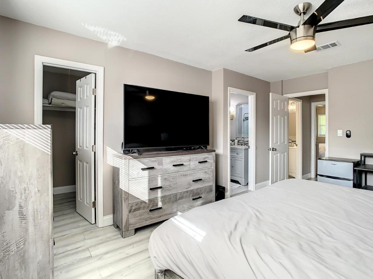 Ami, Img, Dogsitting, Boats, Snorkeling, Fishing, Beach, Bikes, Golf, Hottub, Bbq, Srq *
