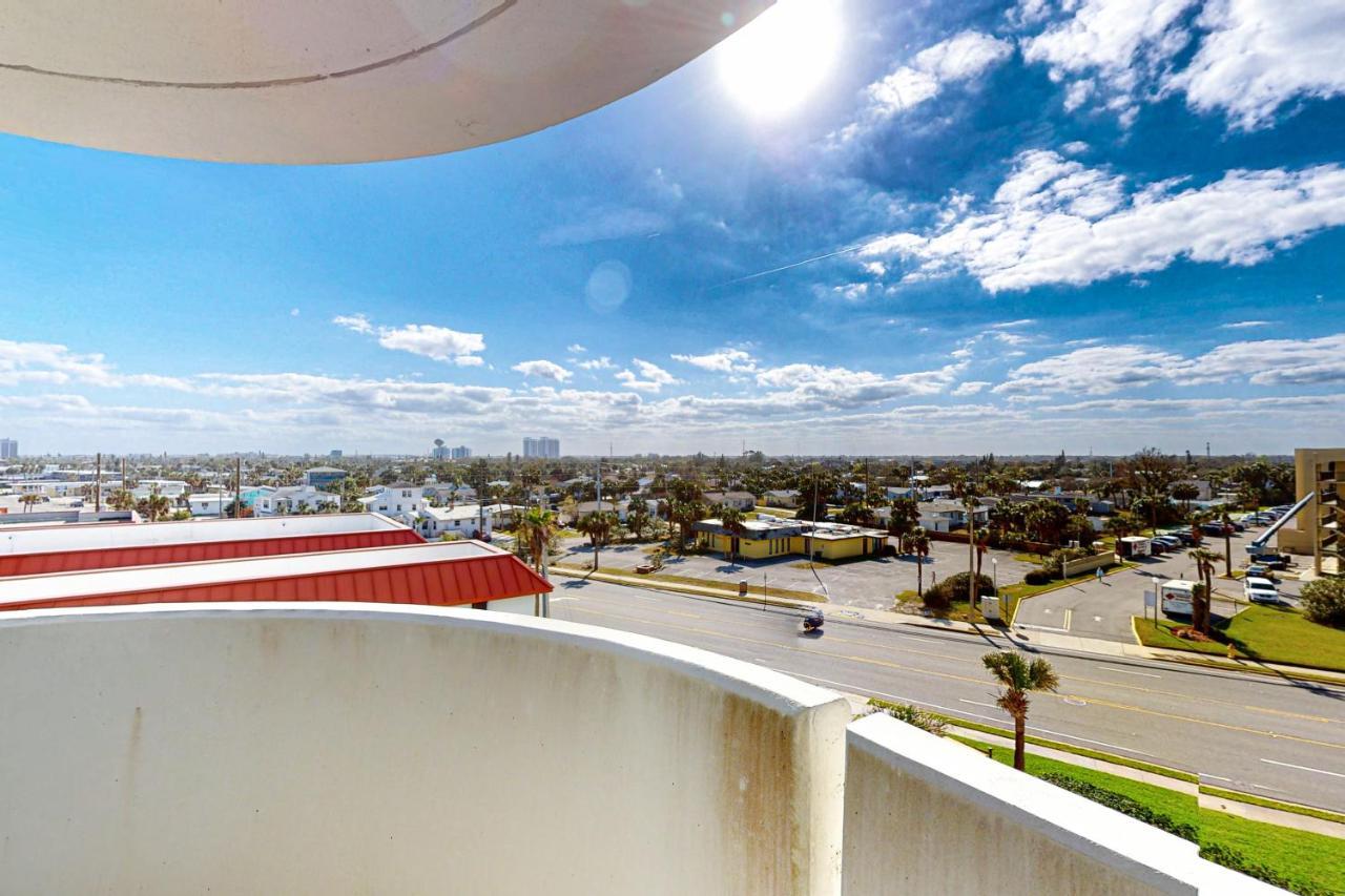 Apartment Living - Unit #504 *