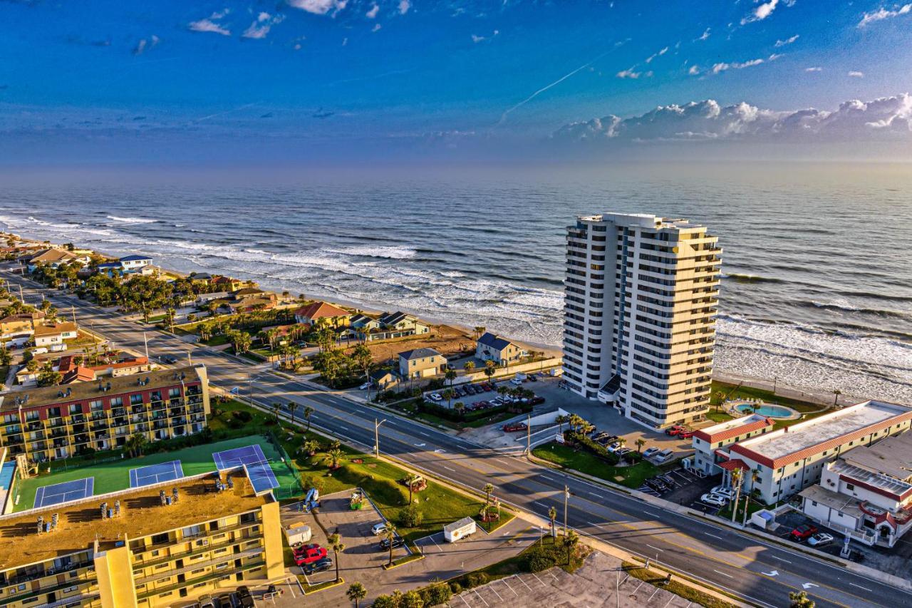 Apartment Living - Unit #504 Daytona Beach
