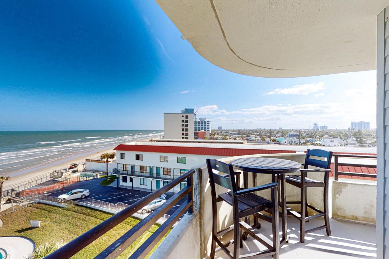 Living - Unit #504 *