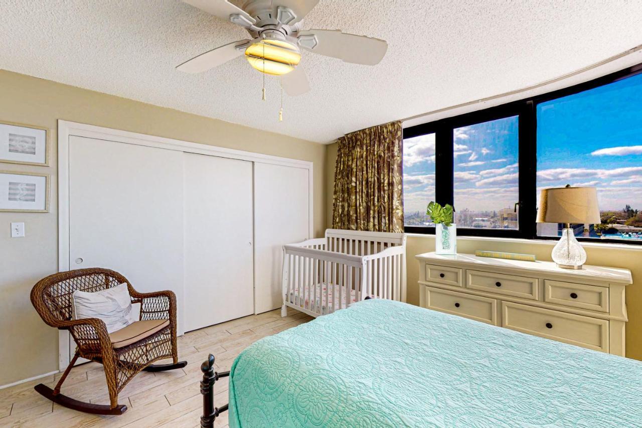 Living - Unit #504 Apartment *
