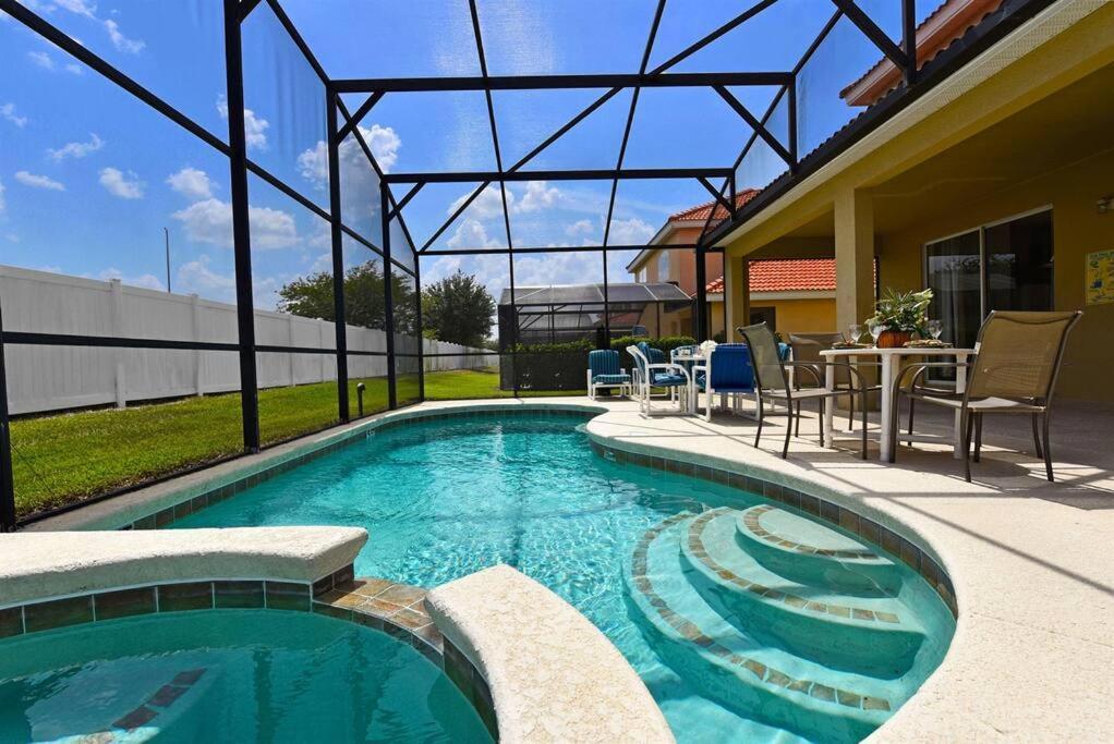 Sunny Pool In Gated Near & Golf -630 *