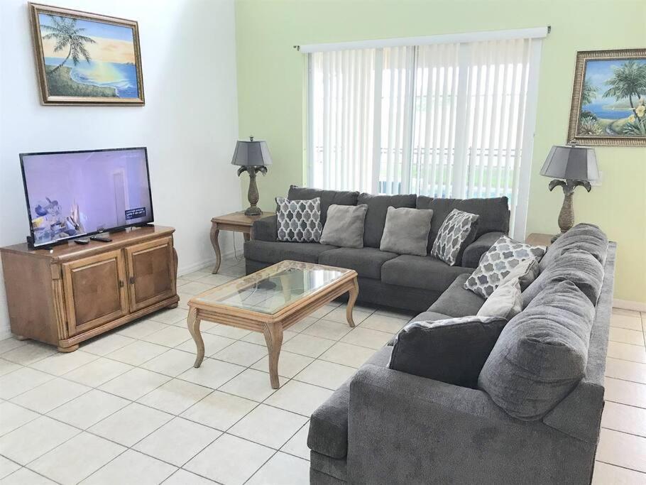 Sunny Pool In Gated Near & Golf -630 *