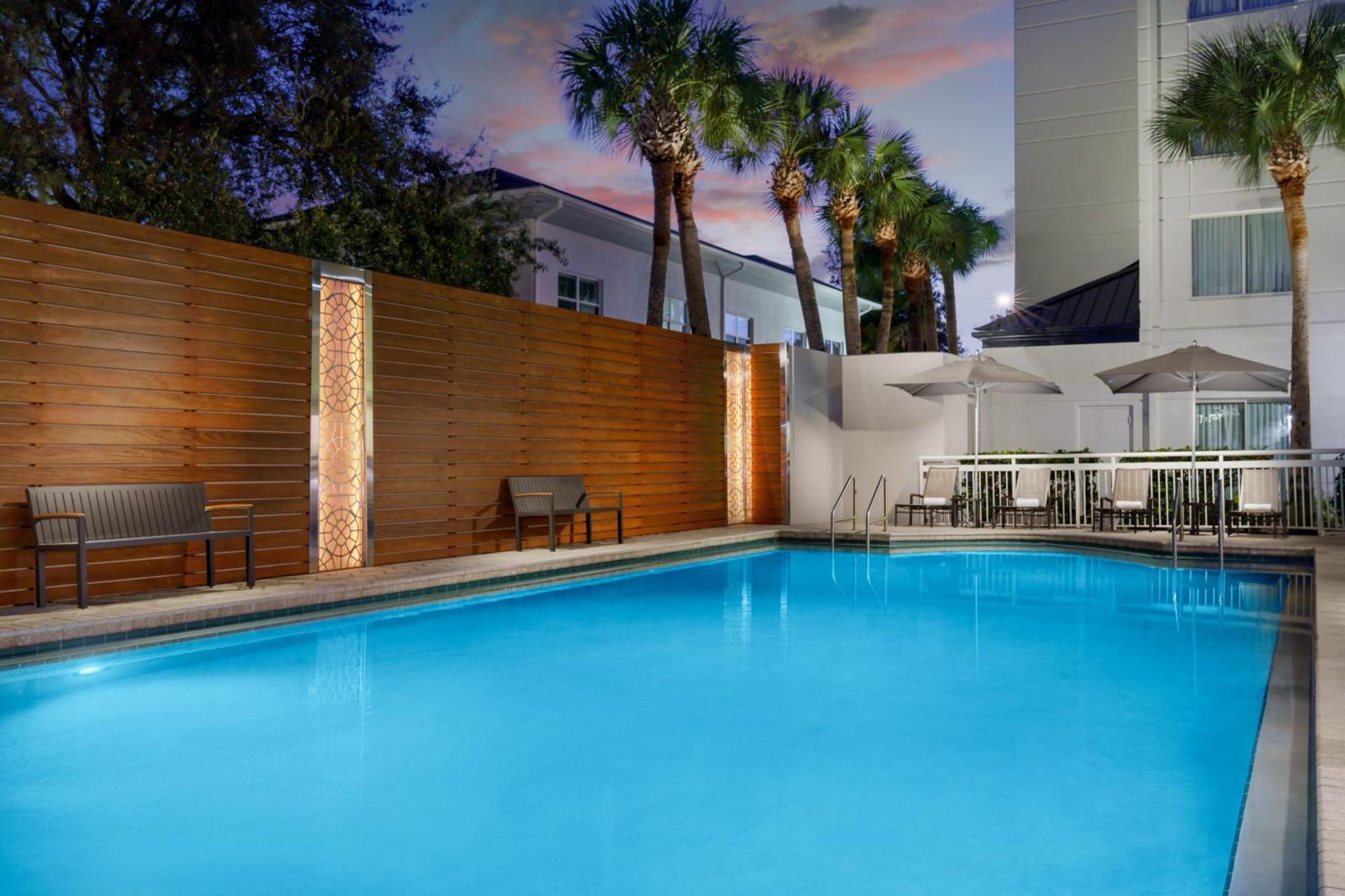 Hotel Courtyard By Marriott Downtown