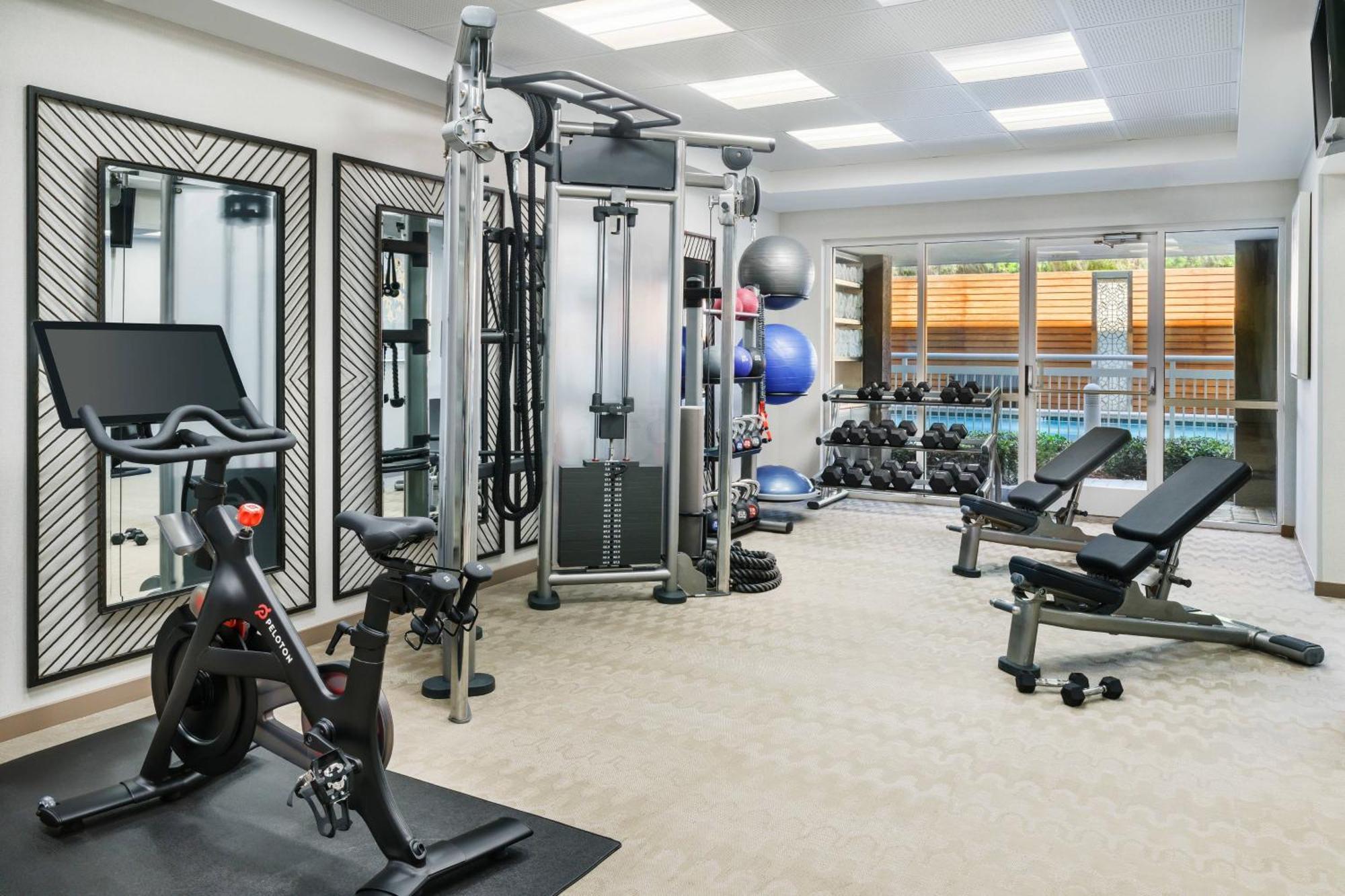 Courtyard By Marriott Downtown Hotel 3*