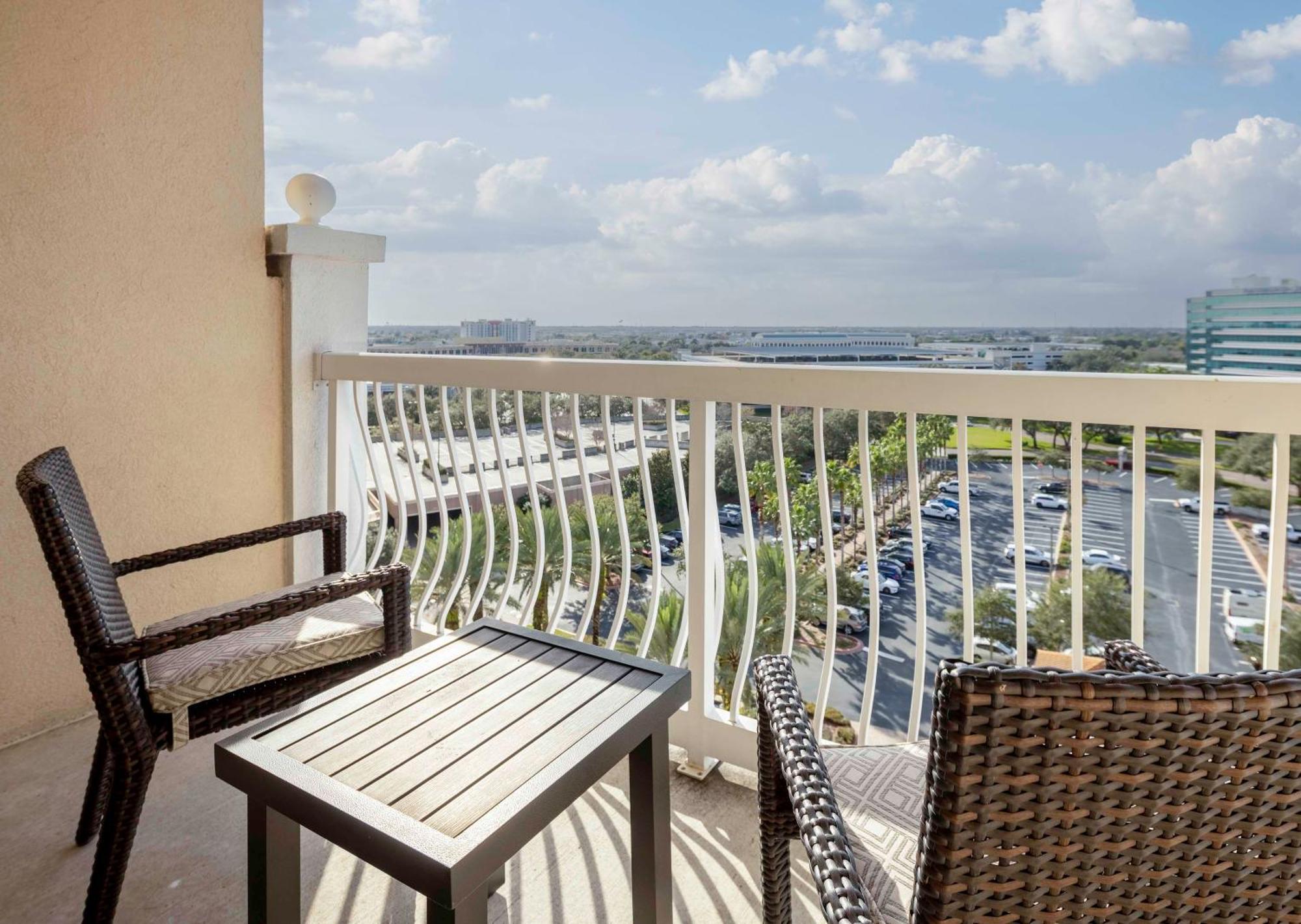 Hilton Carillon Park