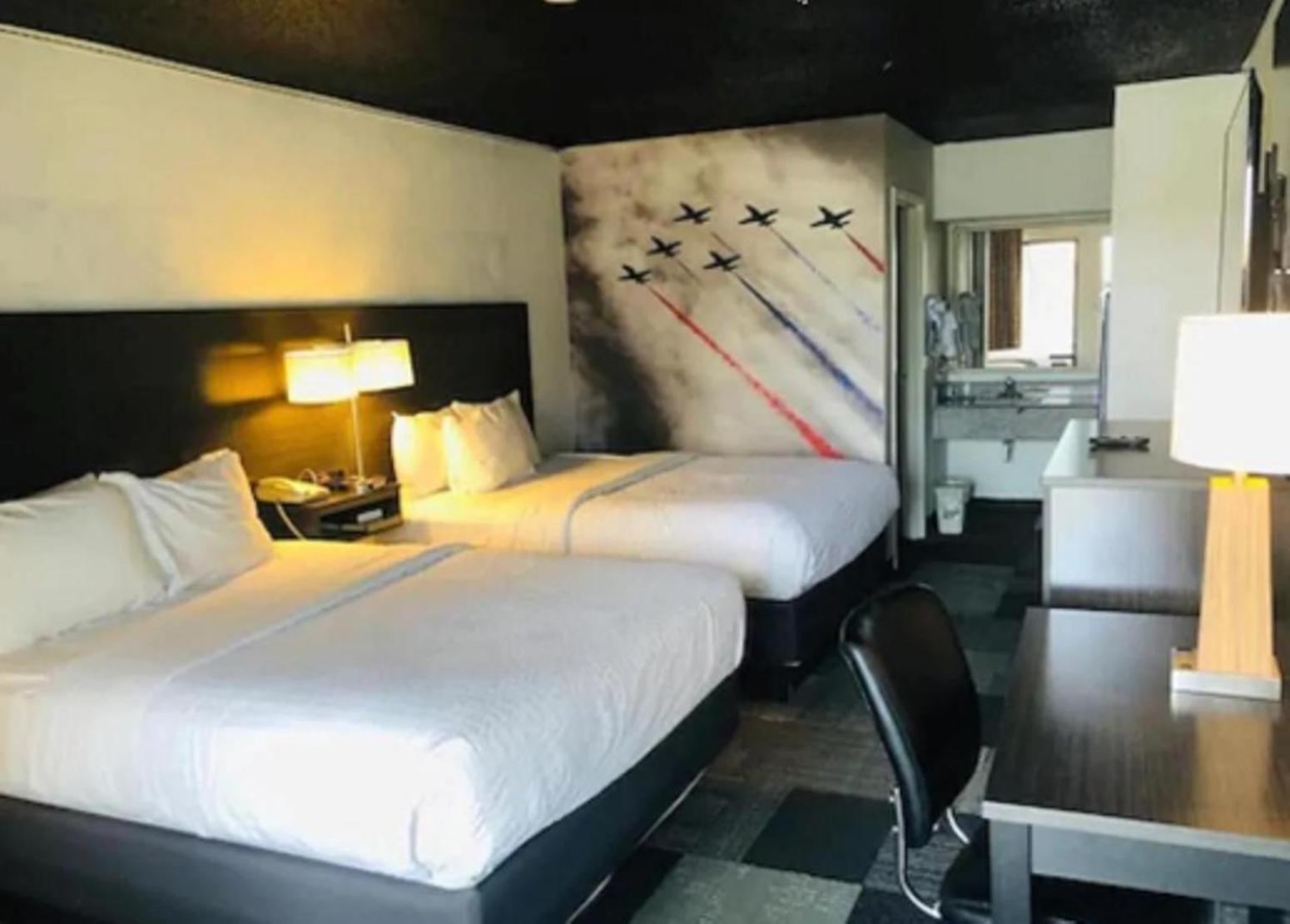 Quality At Eglin Afb Inn 2*