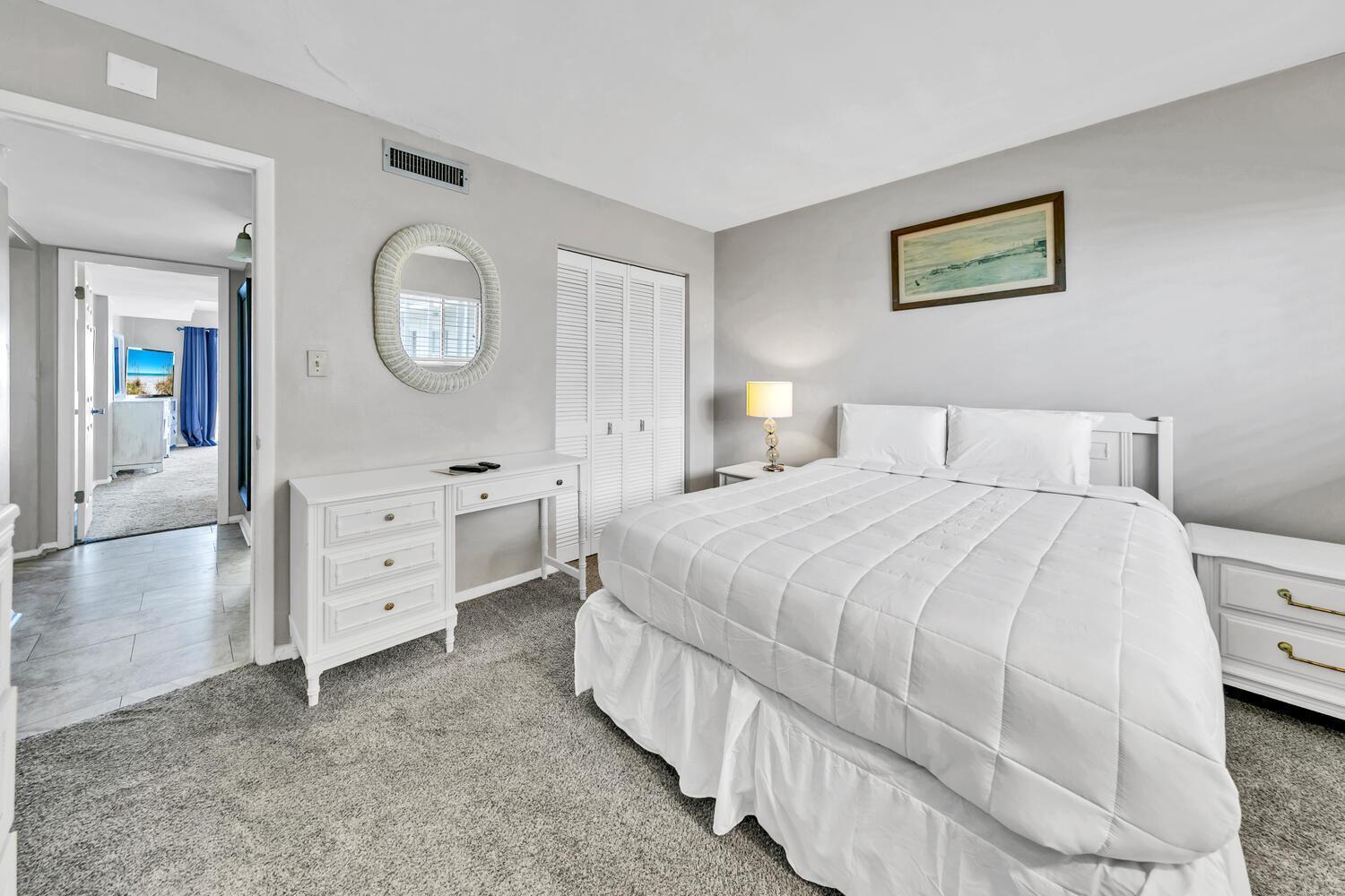 Regency Towers 623 Apartment