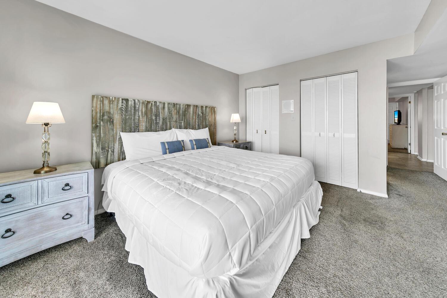 Regency Towers 623 Apartment