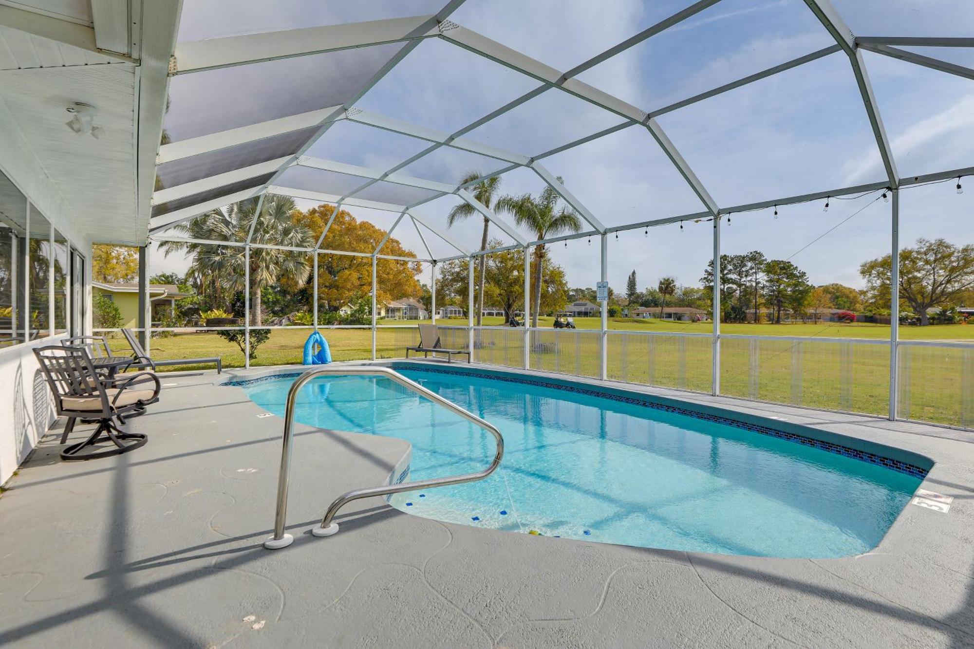 Centrally Located With Heated Pool! Holiday home