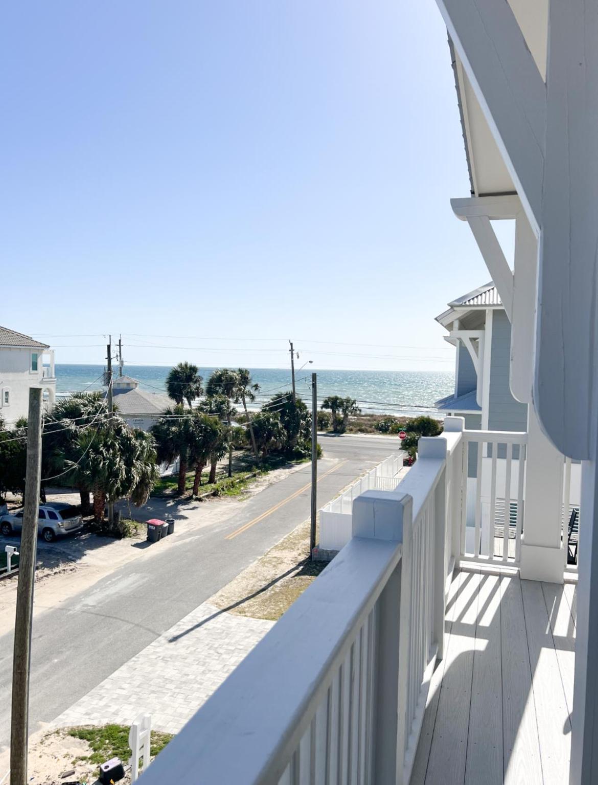 The Taj Of The Gulf! Luxury Mansion! Sleeps 37, Private Pool & Hot Tub, Putting Golf * Panama City Beach