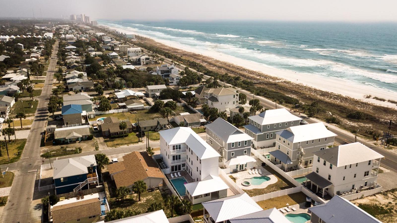 The Taj Of The Gulf! Luxury Mansion! Sleeps 37, Private Pool & Hot Tub, Putting Golf Villa Panama City Beach