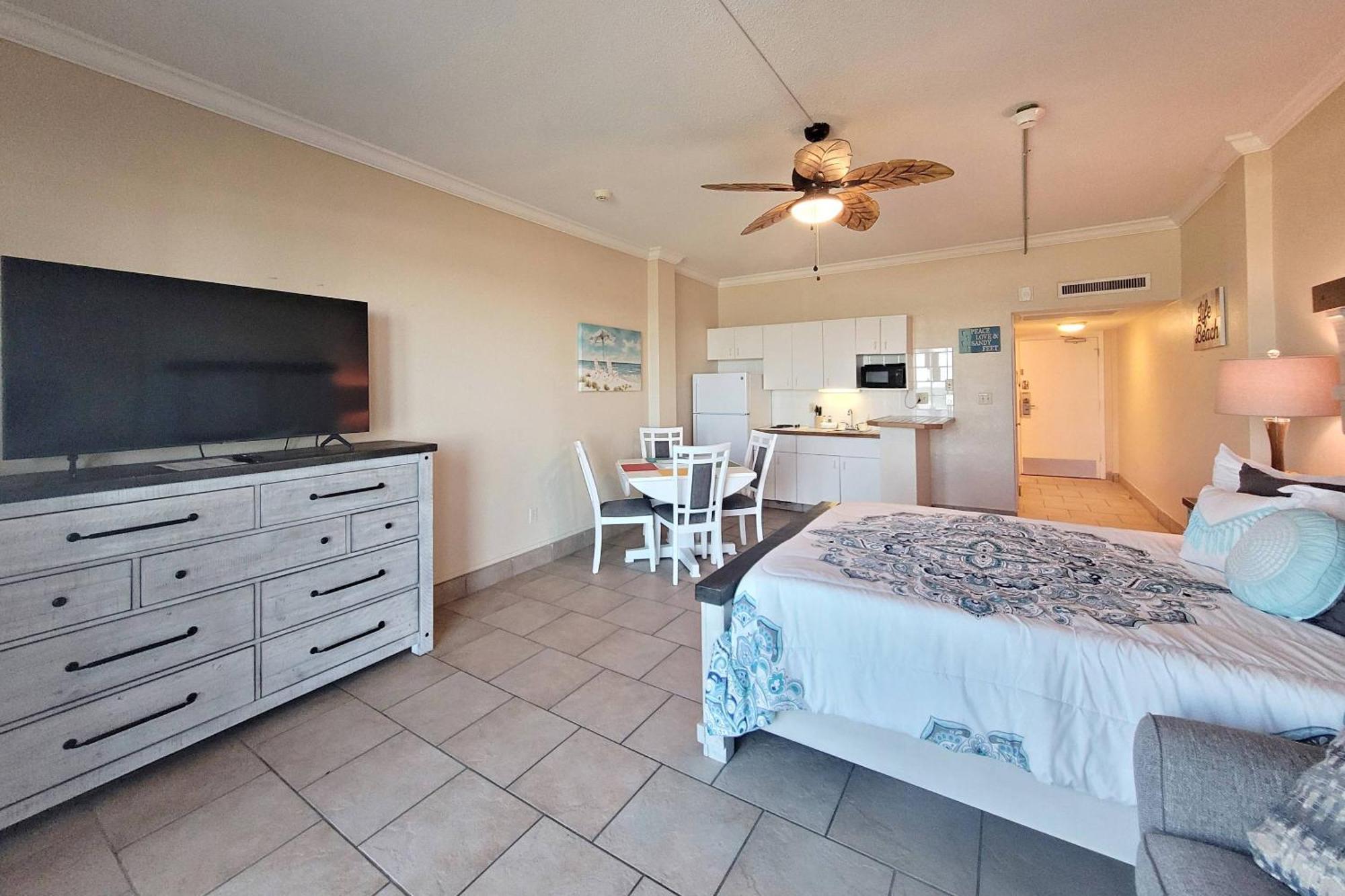 Unit #103 Holiday home *