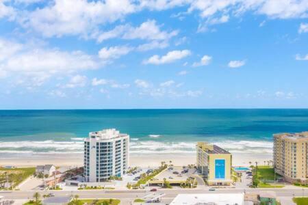 Apartment Oceanside 604 - Water Views, Access Pool & Pool Bar Daytona Beach