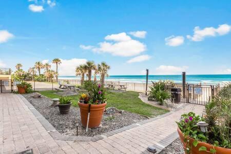 Oceanside 604 - Water Views, Access Pool & Pool Bar Apartment Daytona Beach