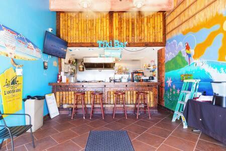 Apartment Oceanside 604 - Water Views, Access Pool & Pool Bar *