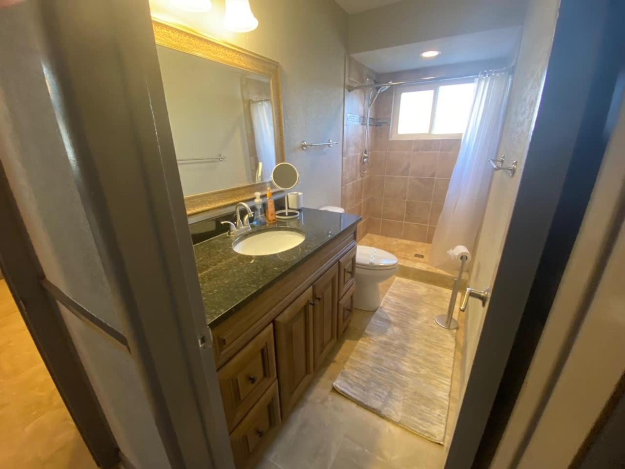 Close To Beaches Pet Friendly Heated Pool Hot Tub Largo