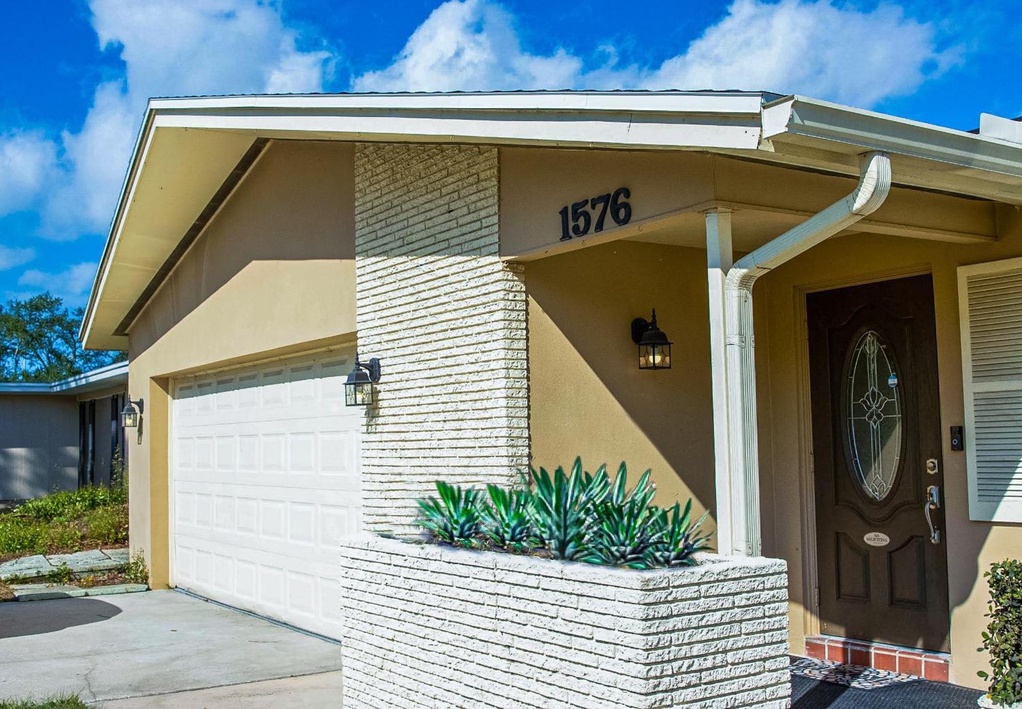 Close To Beaches Pet Friendly Heated Pool Hot Tub * Largo