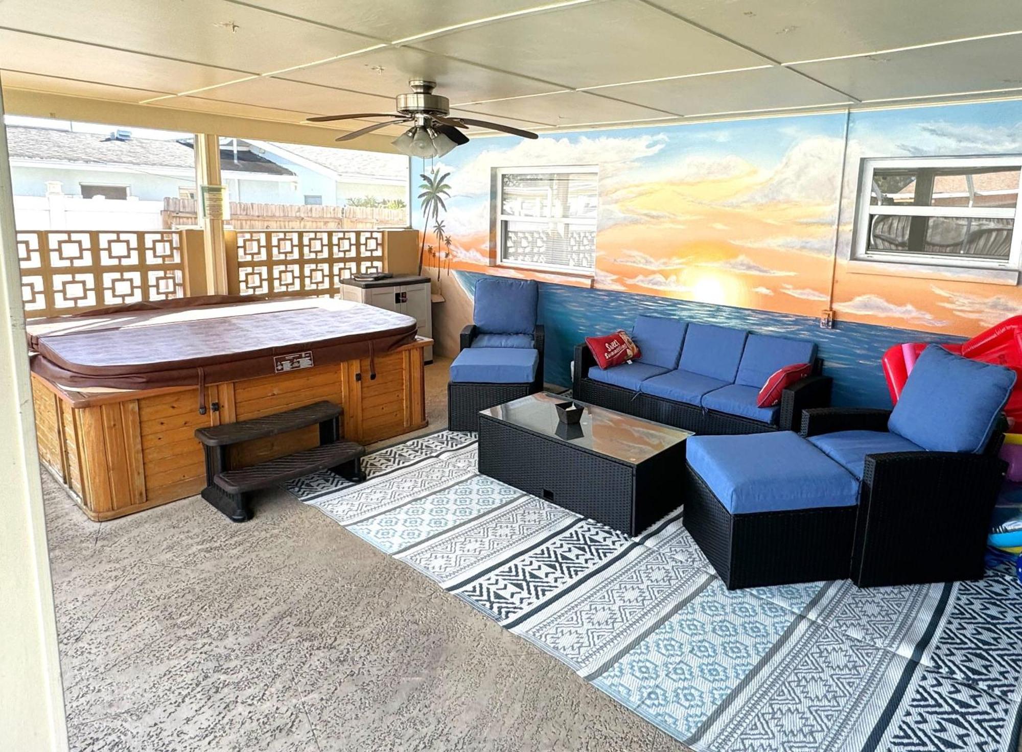 Close To Beaches Pet Friendly Heated Pool Hot Tub *