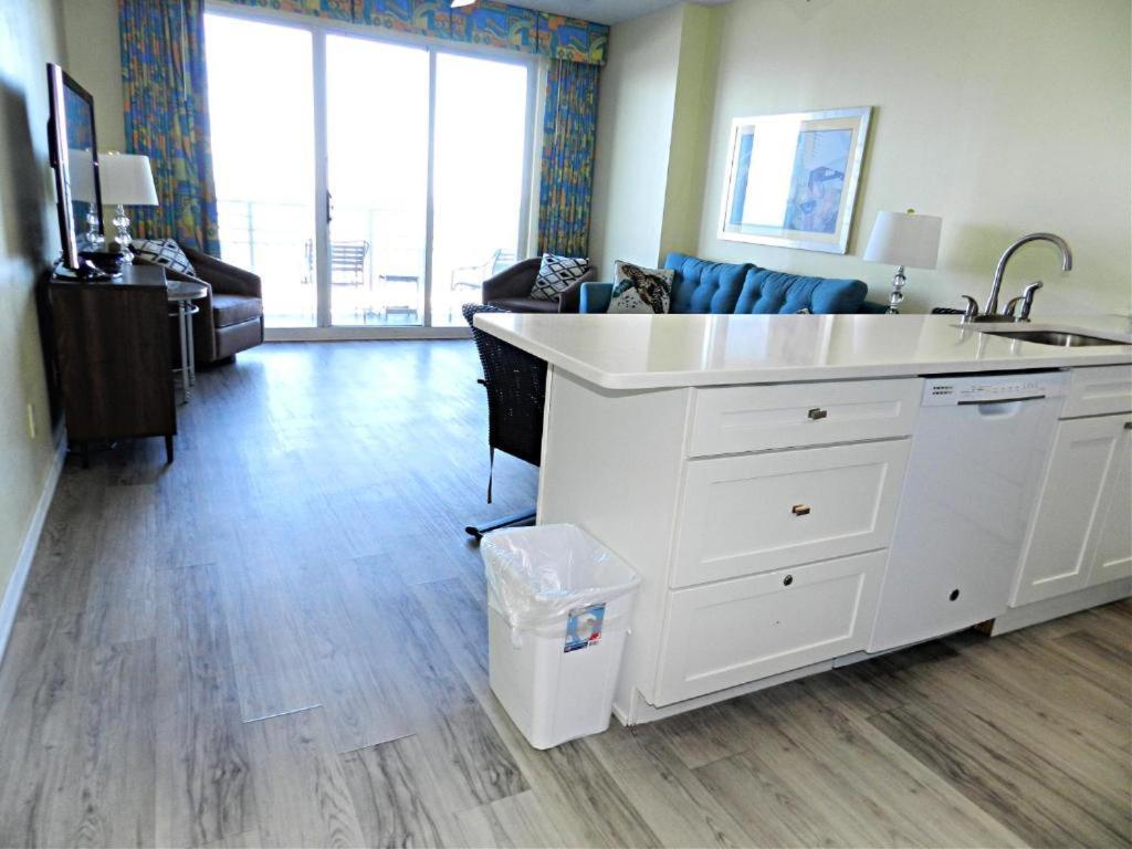 Apartment Vacation In Comfort And Luxury 1br Oceanfront -wyndham Ocean Walk 703 Daytona Beach