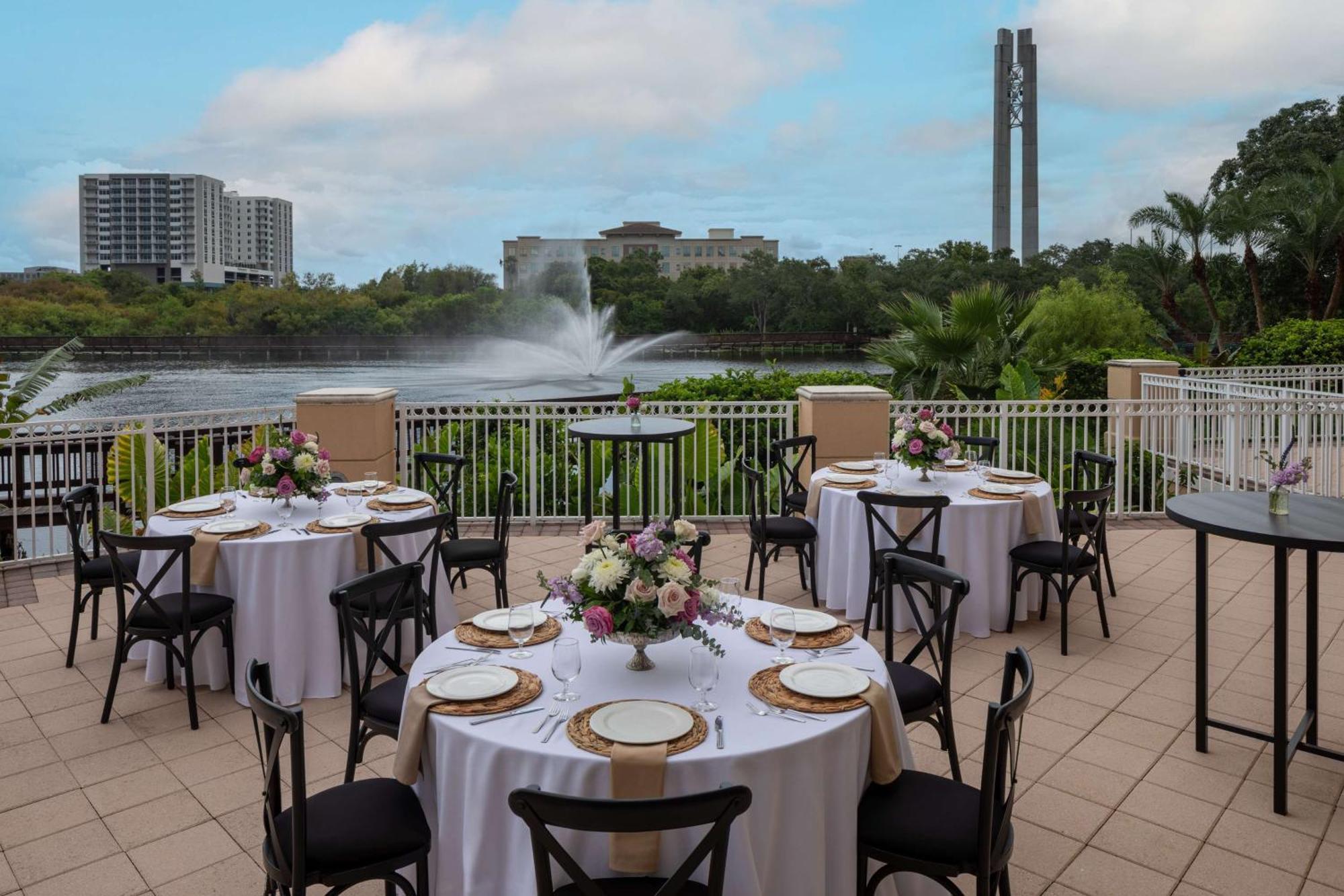 Hotel Hilton Carillon Park