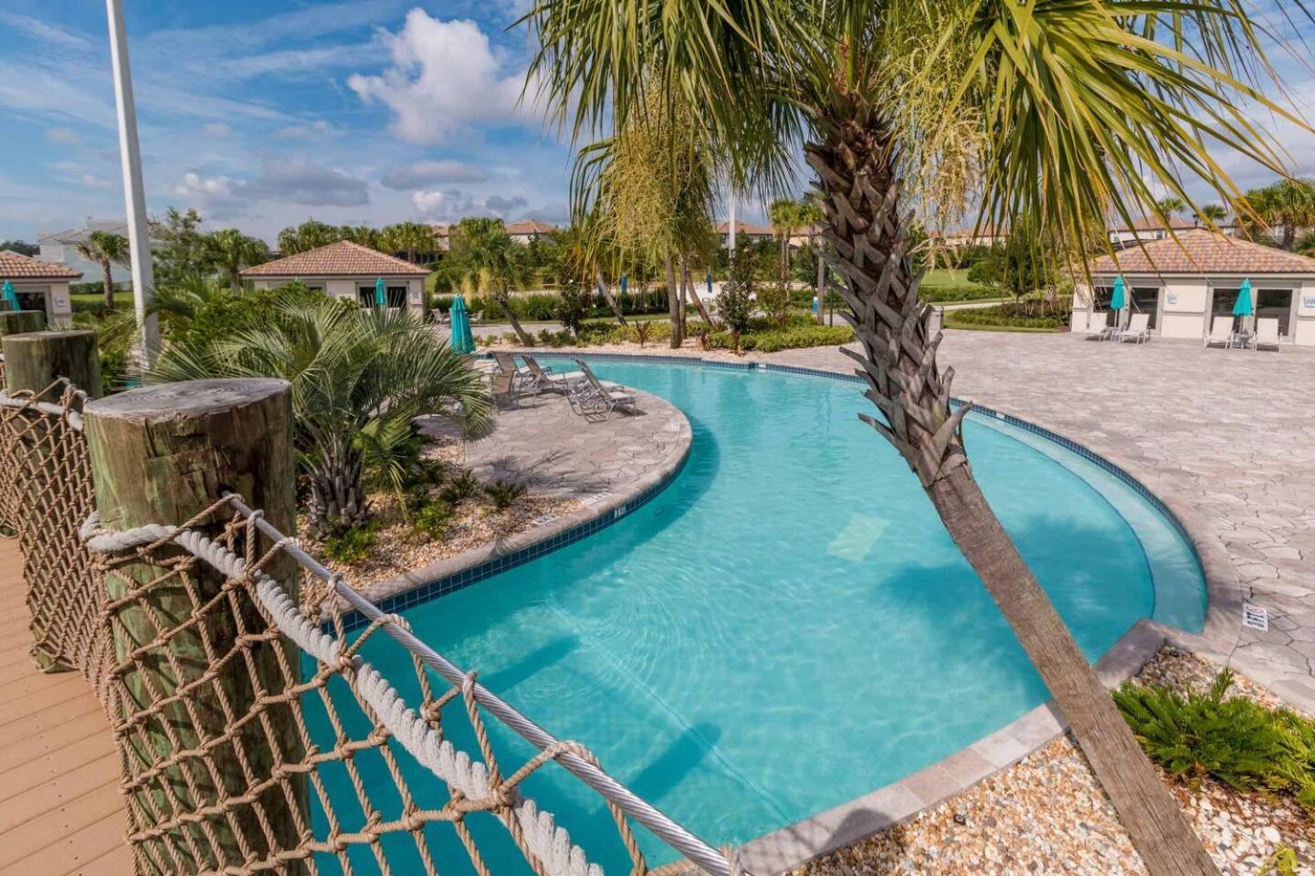 Villa Willy Wonka's Within Minutes Of