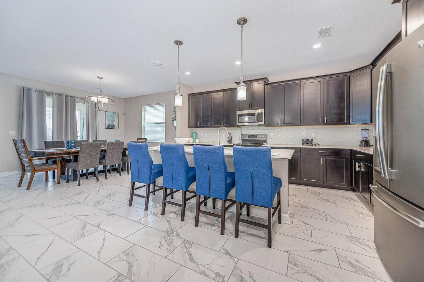 Villa Willy Wonka's Within Minutes Of Davenport