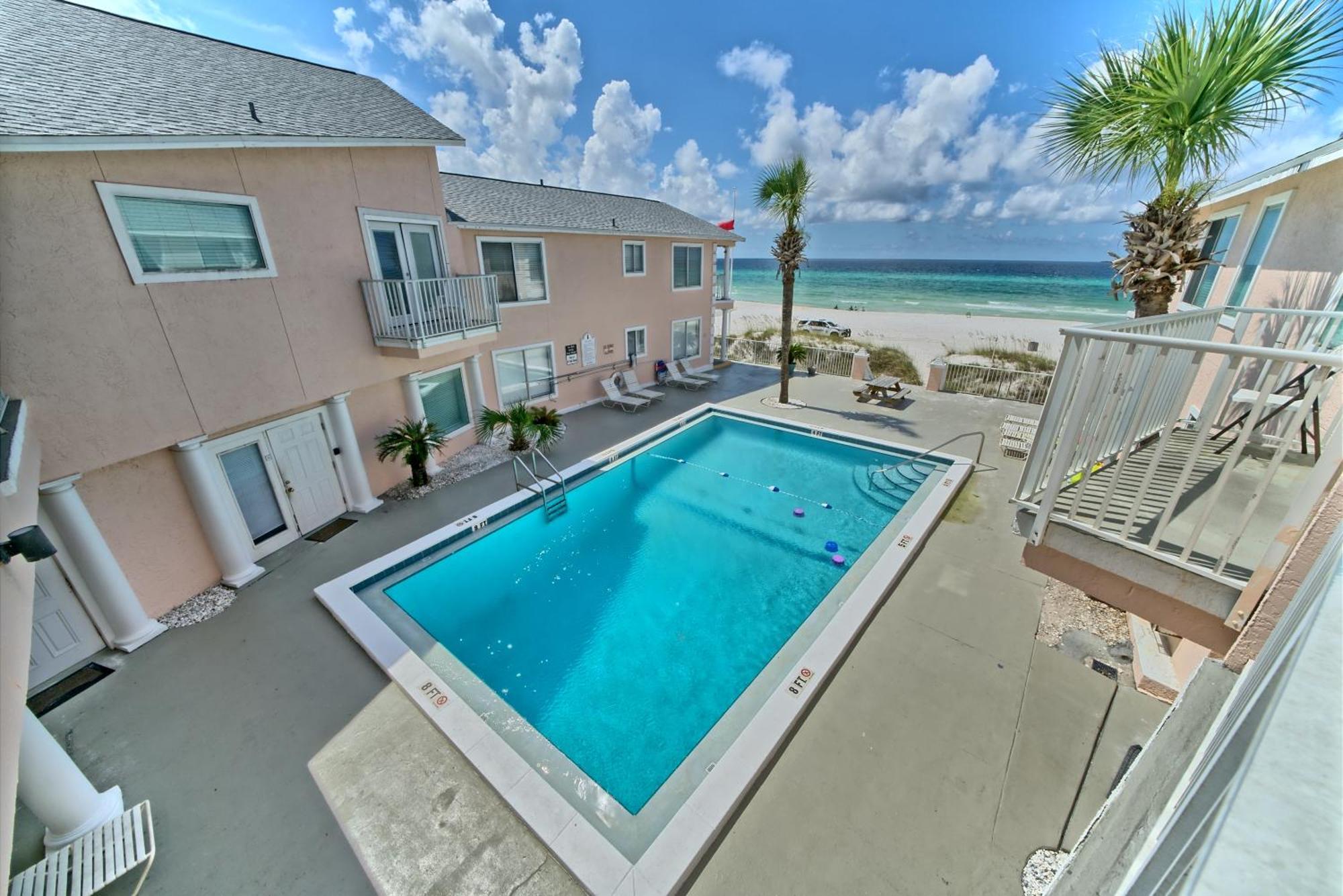 Aparthotel Pineapple Laguna Beach