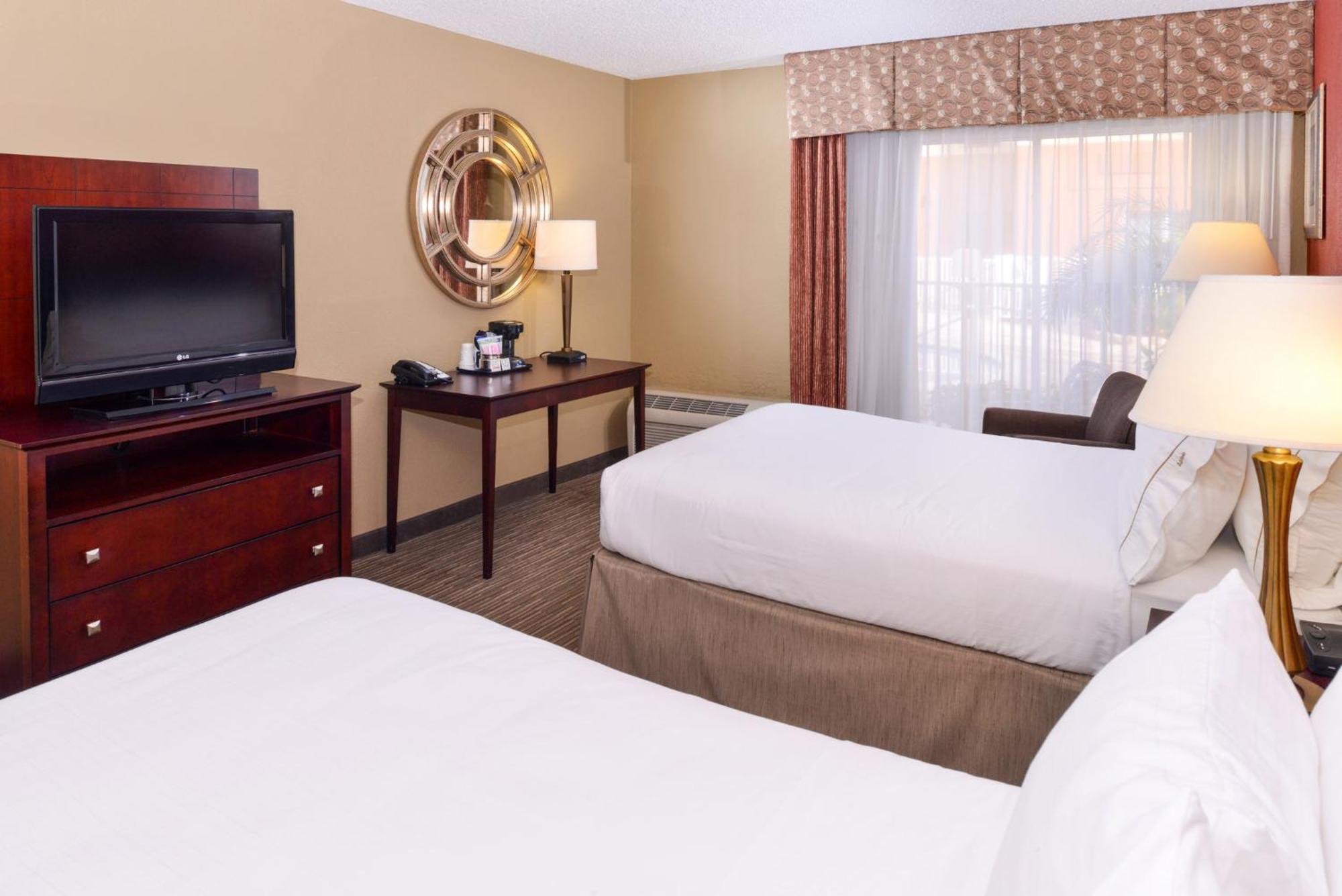 Express Clearwater East - Icot Center By Ihg Hotel Pinellas Park