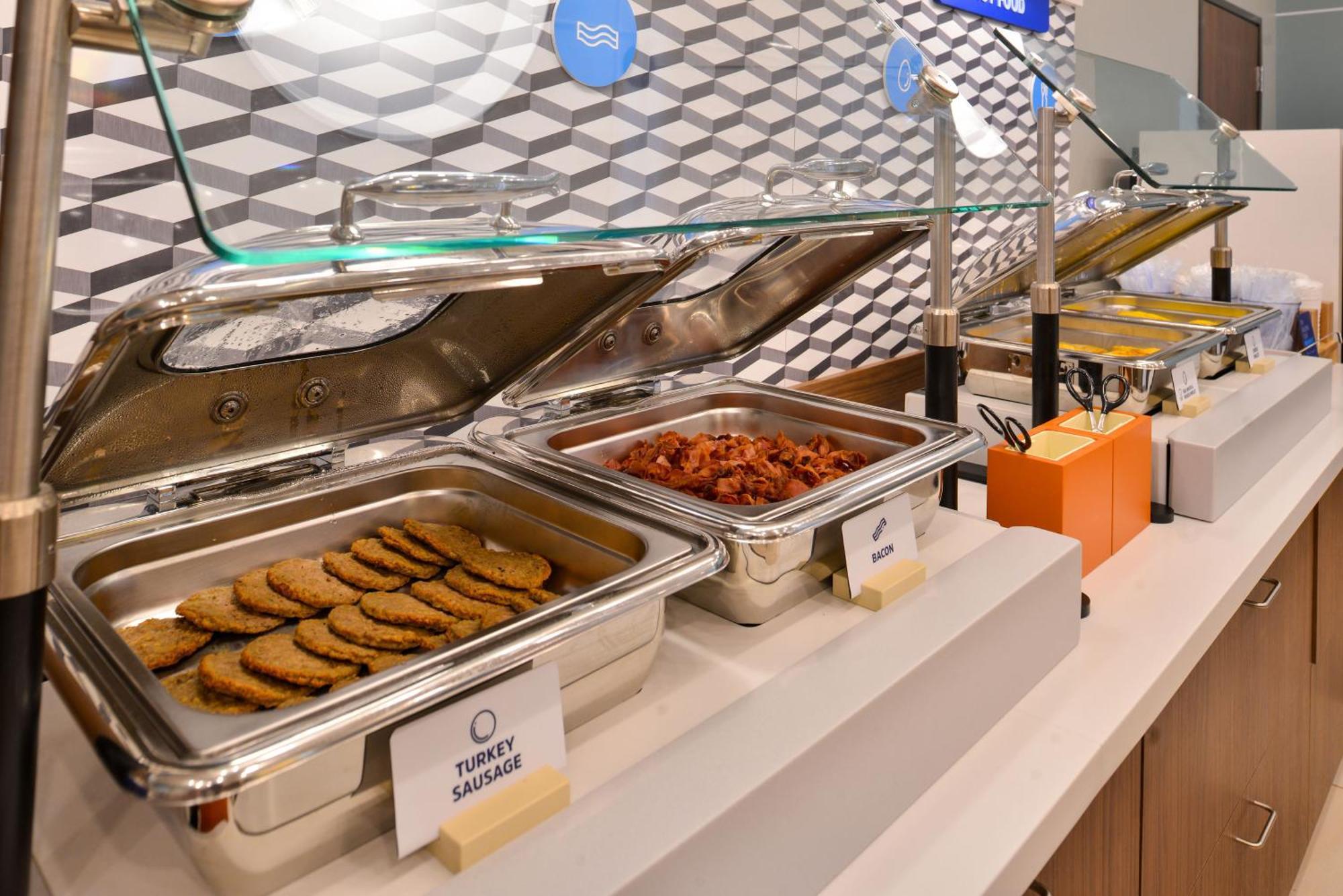 Express Clearwater East - Icot Center By Ihg 2*