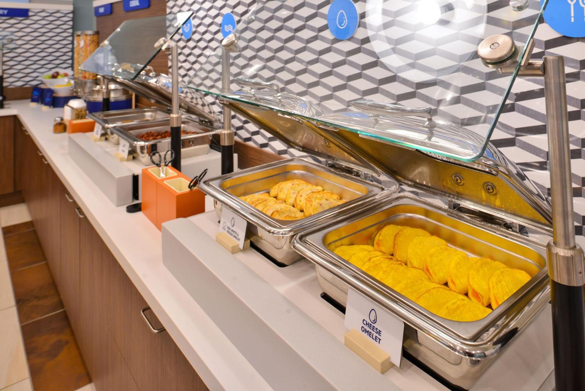 Express Clearwater East - Icot Center By Ihg Hotel 2*