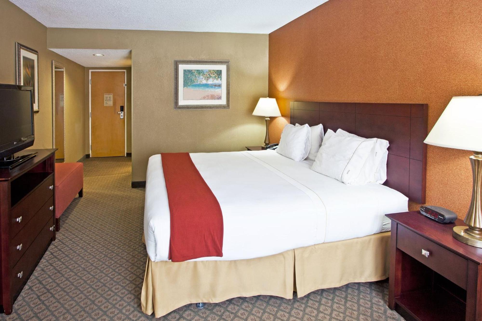 Express Clearwater East - Icot Center By Ihg Pinellas Park