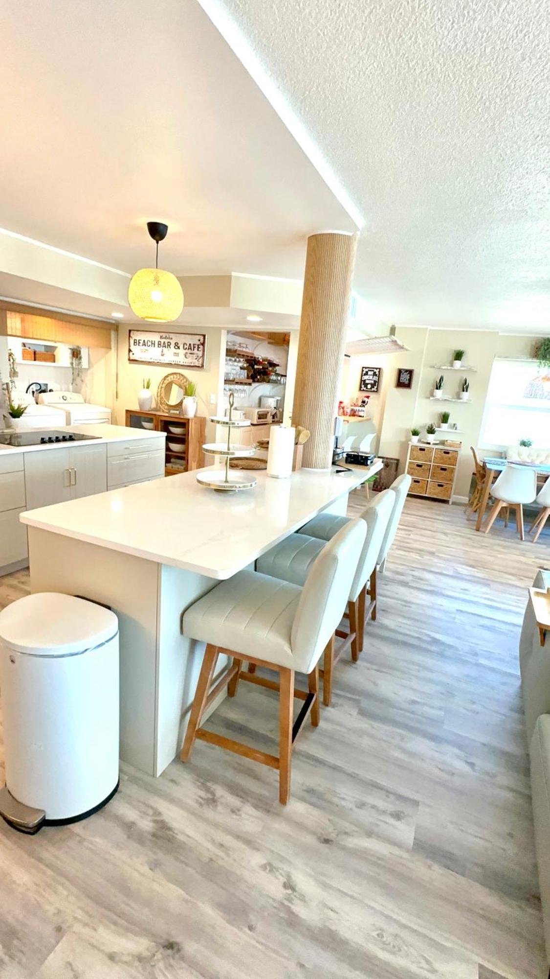 Oasis 601 Gorgeous Ocean Front Ocean View For 10 Sleeps Up To 15 * Daytona Beach