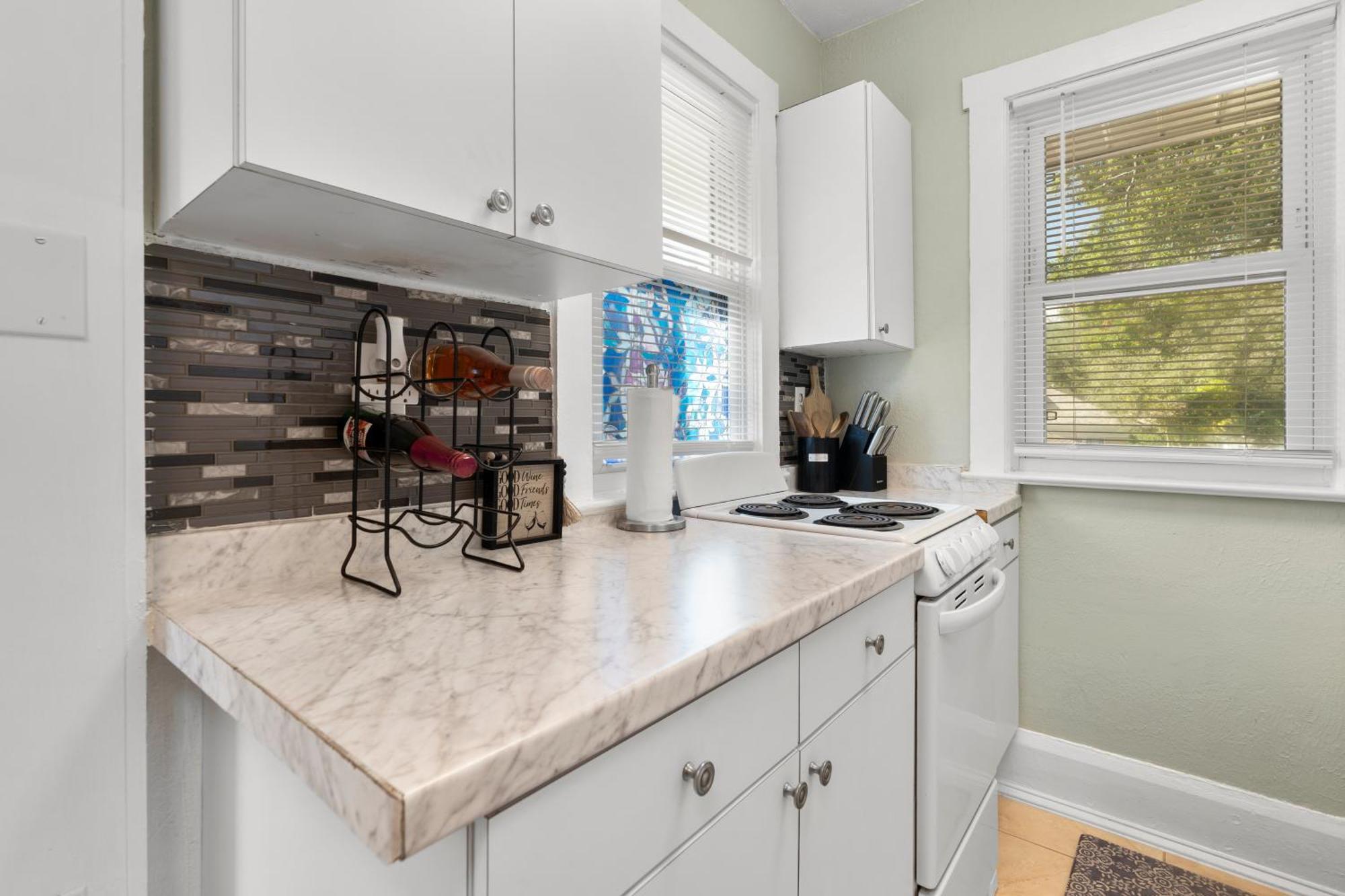 Apartment 1 Min Away From Bayshore, Sleeps 7 Tampa