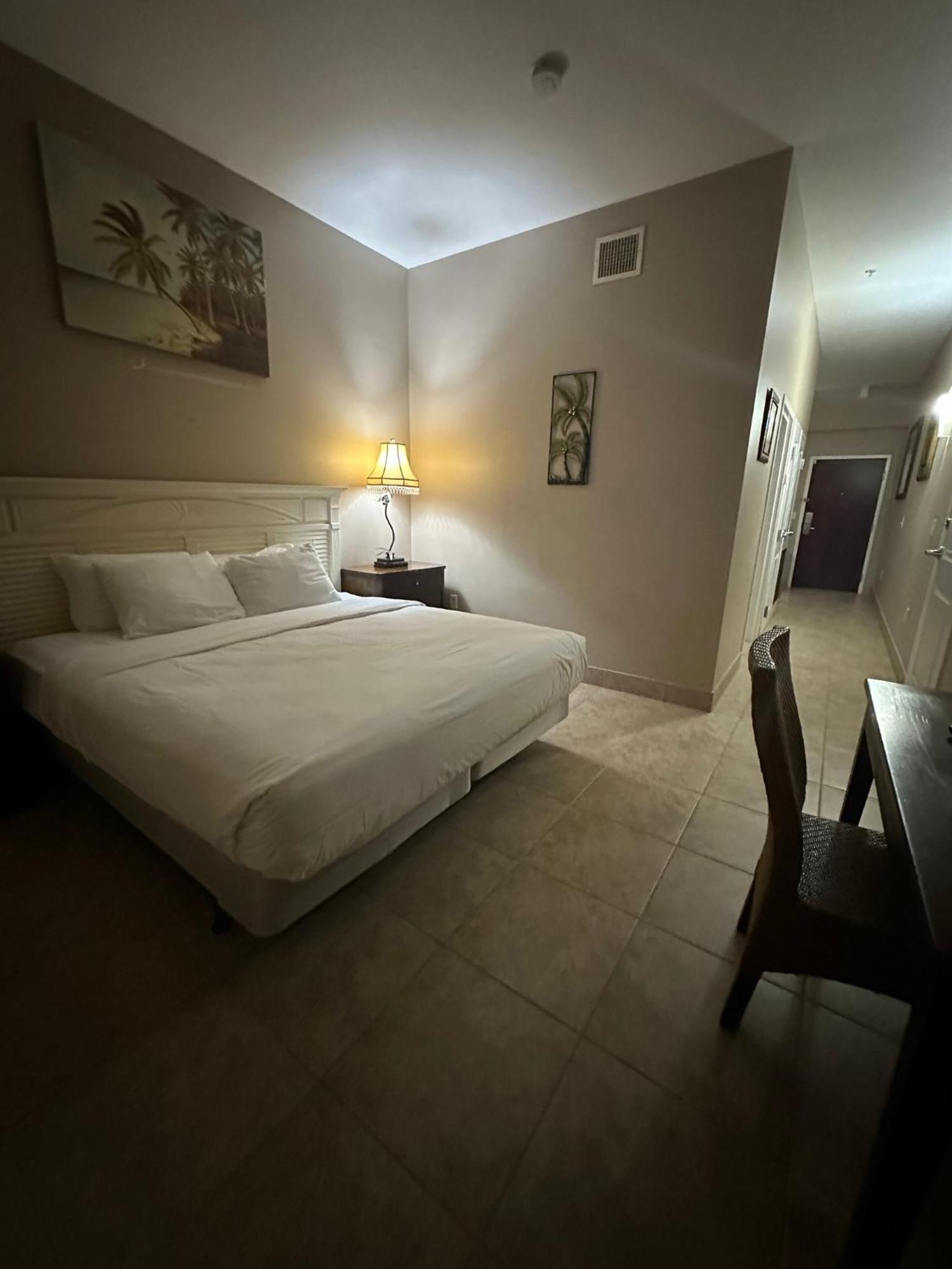 Tahitian Boutique Hotel Tampa