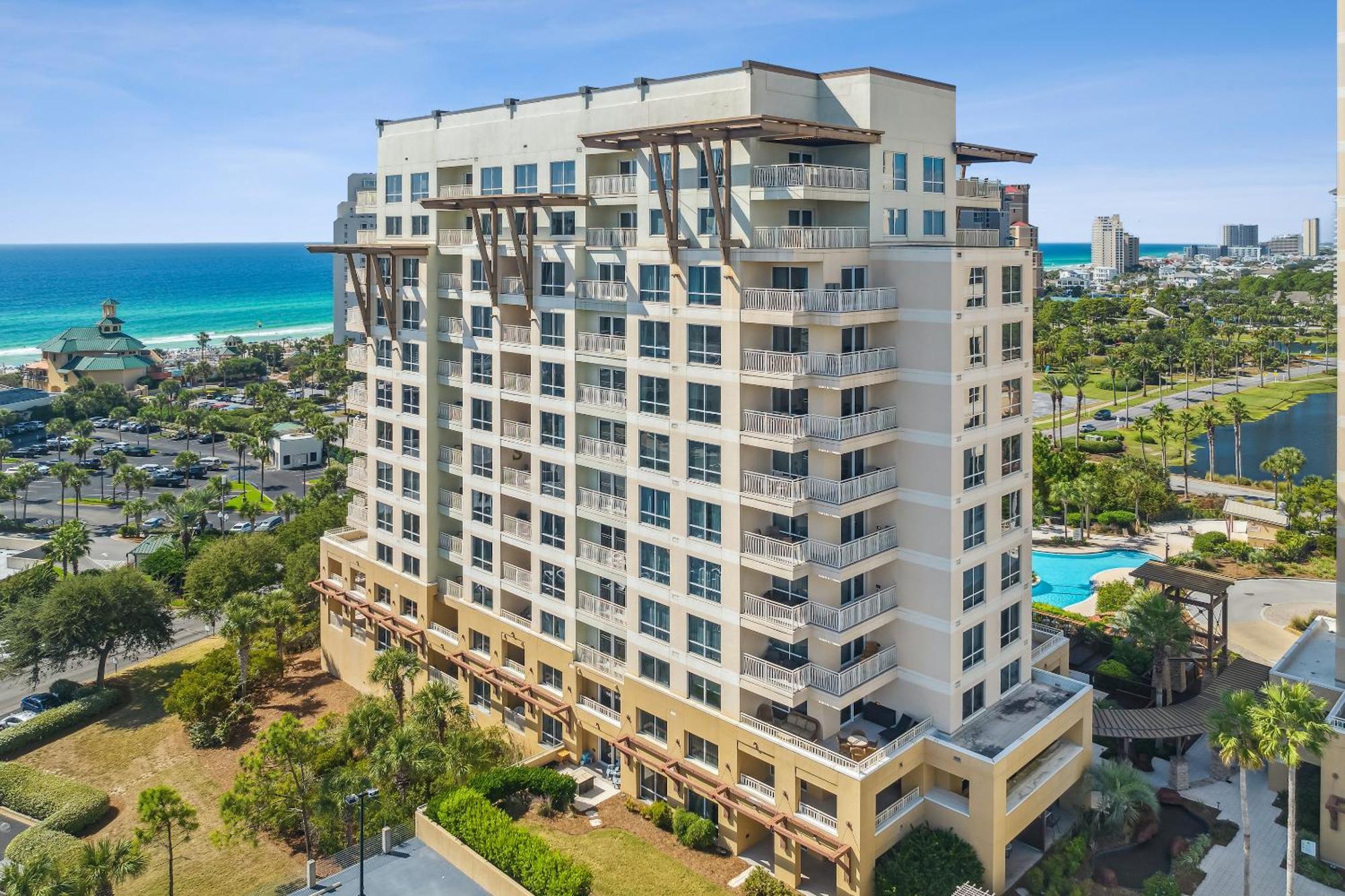 Luau At Sandestin Tower I & Ii Destin