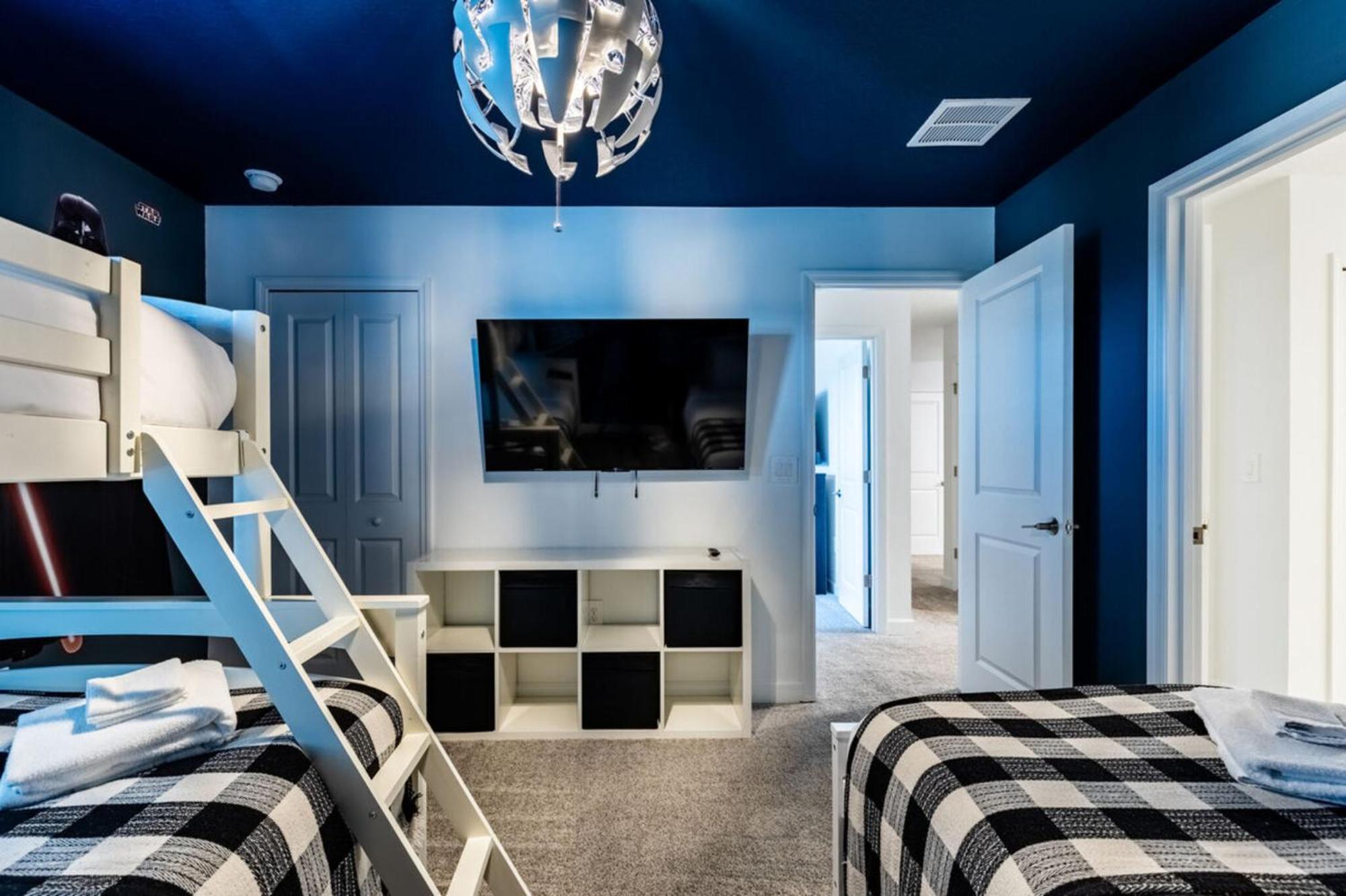Discover Orlando's Distinctive Vacation Experience * Davenport
