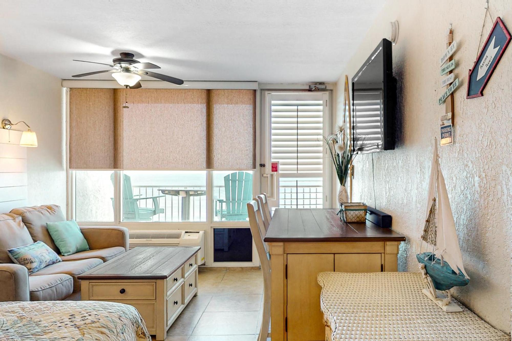 Sunshine & Oceanfront Serenity Daytona Beach Shores