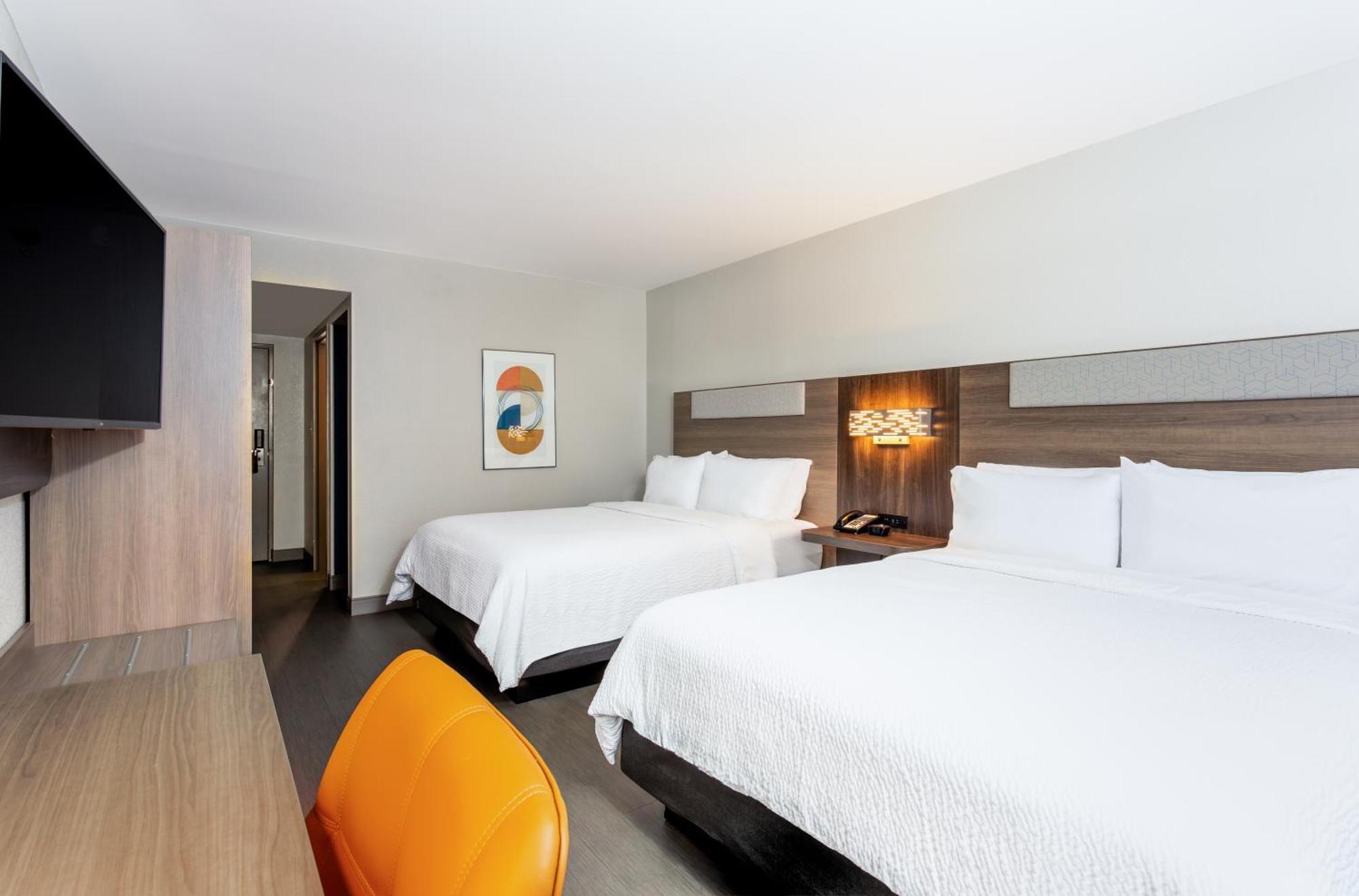 Hotel Express Clearwater East - Icot Center By Ihg Pinellas Park