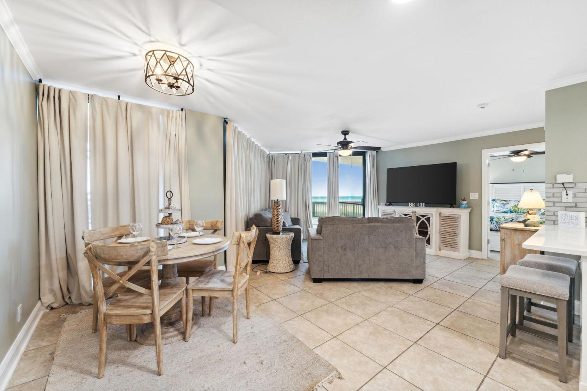 Sunbird 108e By Book That Holiday home