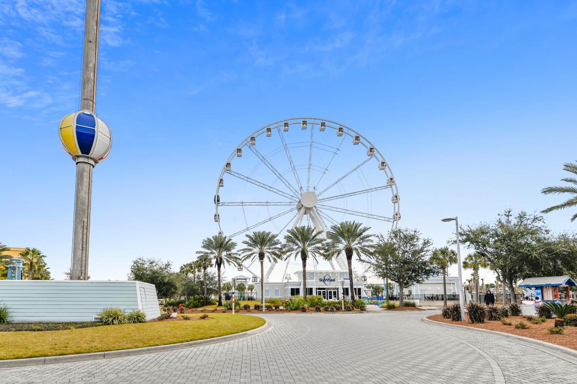 Holiday home Laketown Wharf #1117 By Book That *