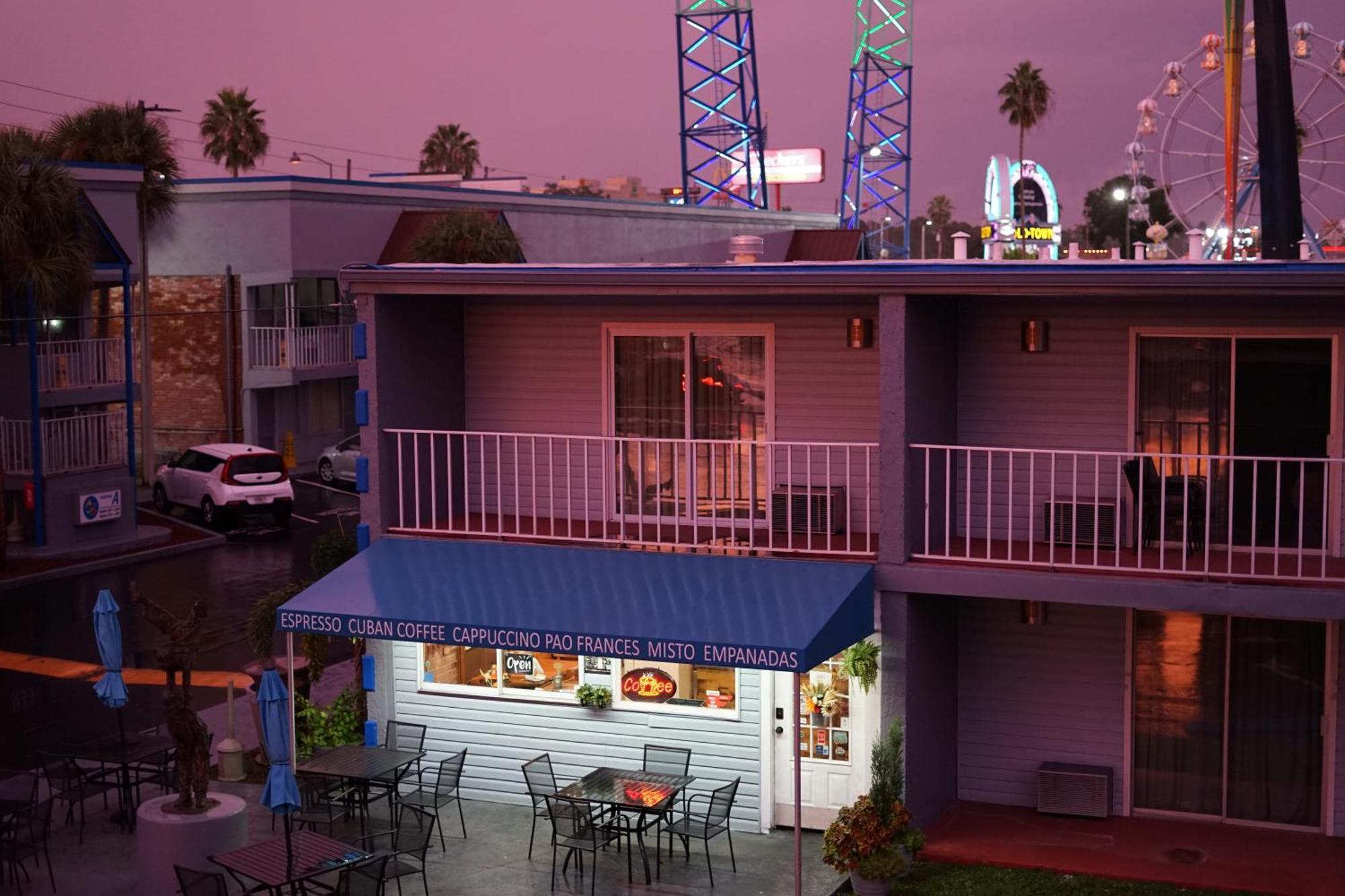 Celebration Suites Resort 3*