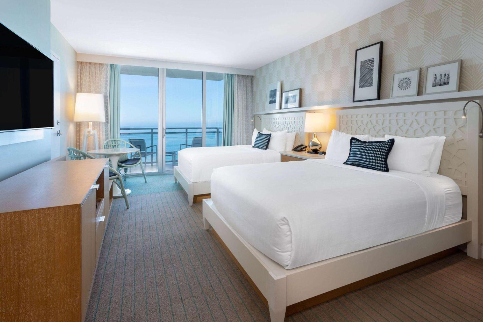 Wyndham Grand Beach Resort Clearwater Beach