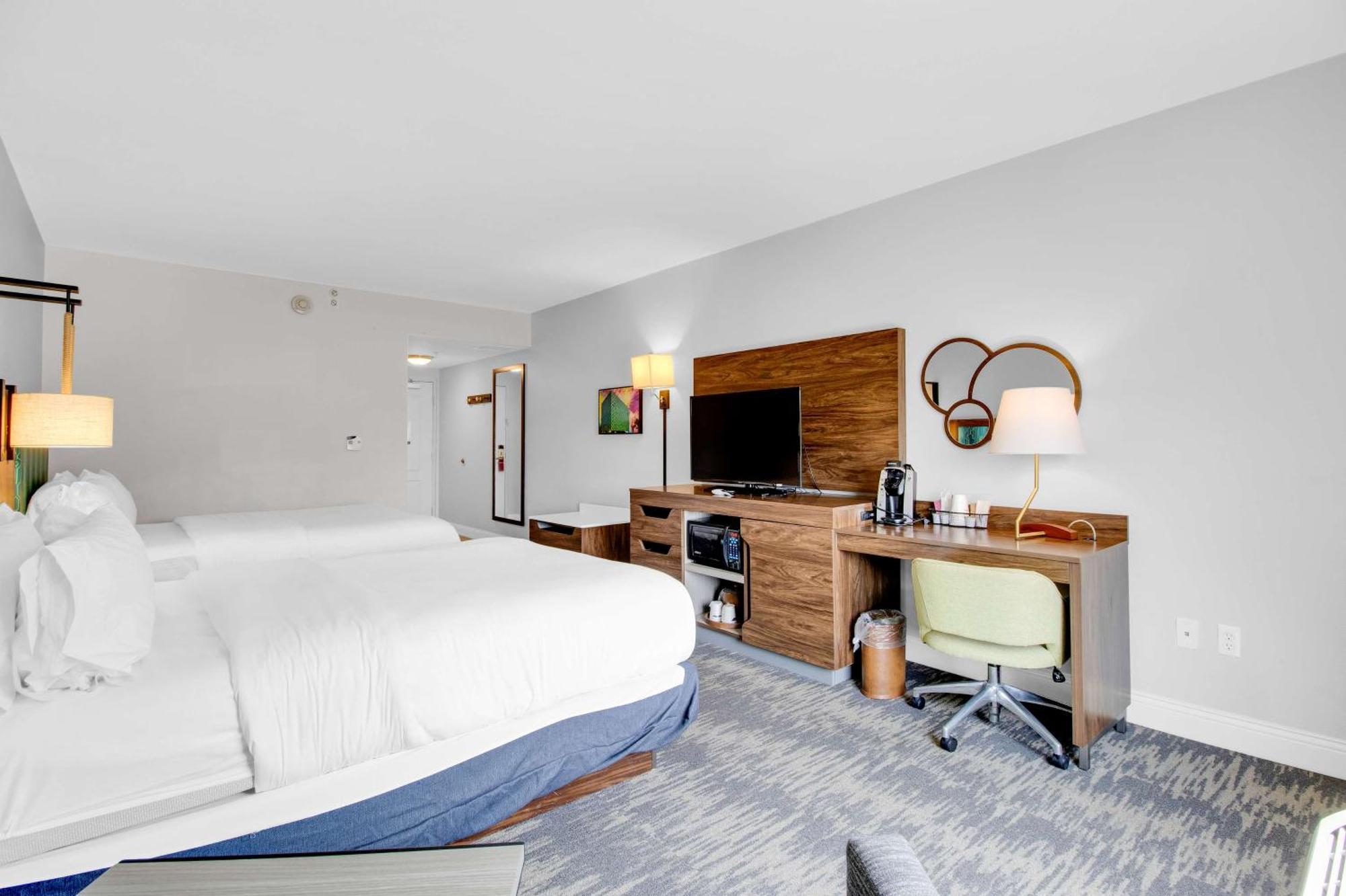 Hampton & / Bradenton - Airport Hotel