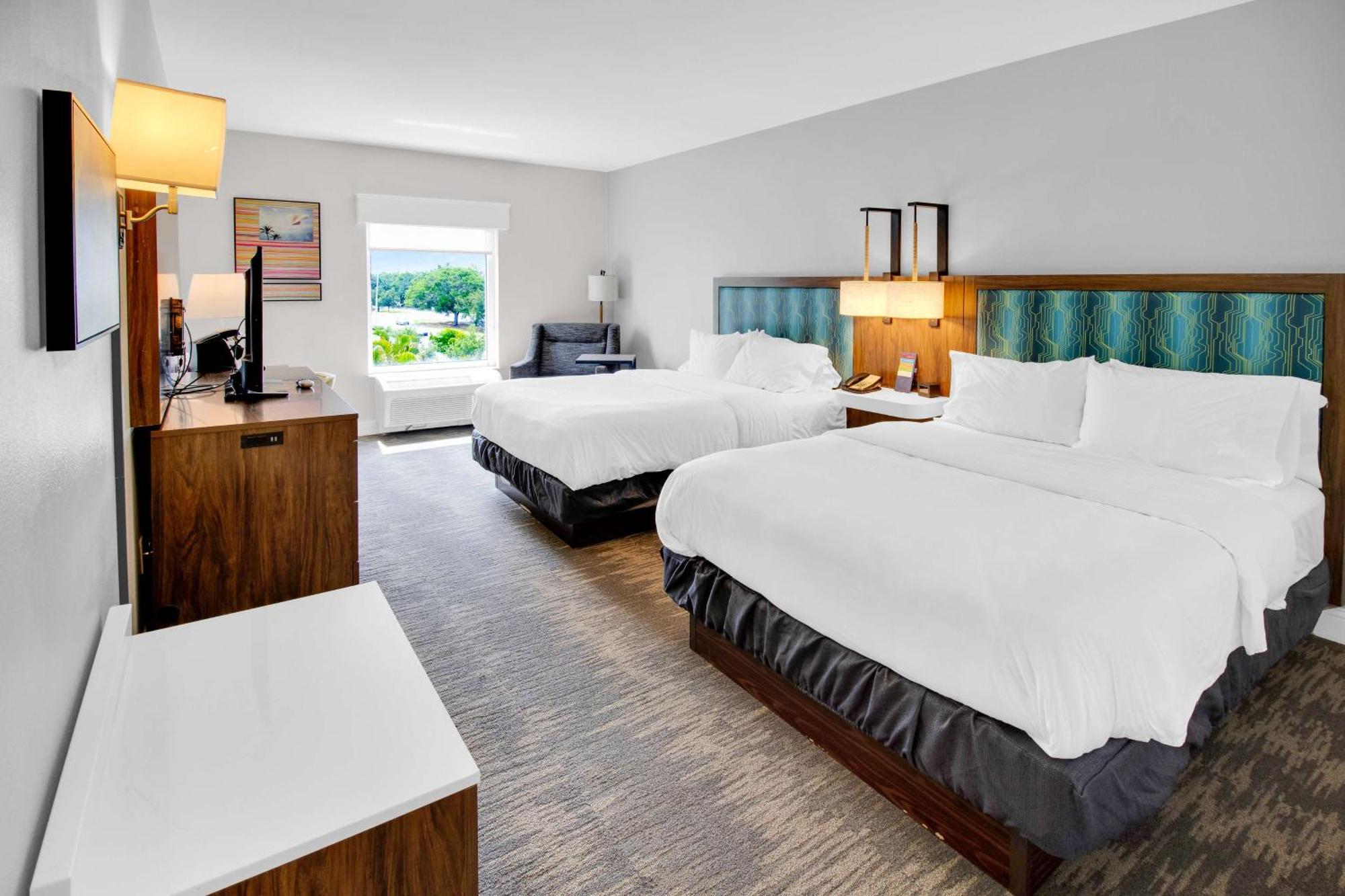 Hampton & / Bradenton - Airport Hotel