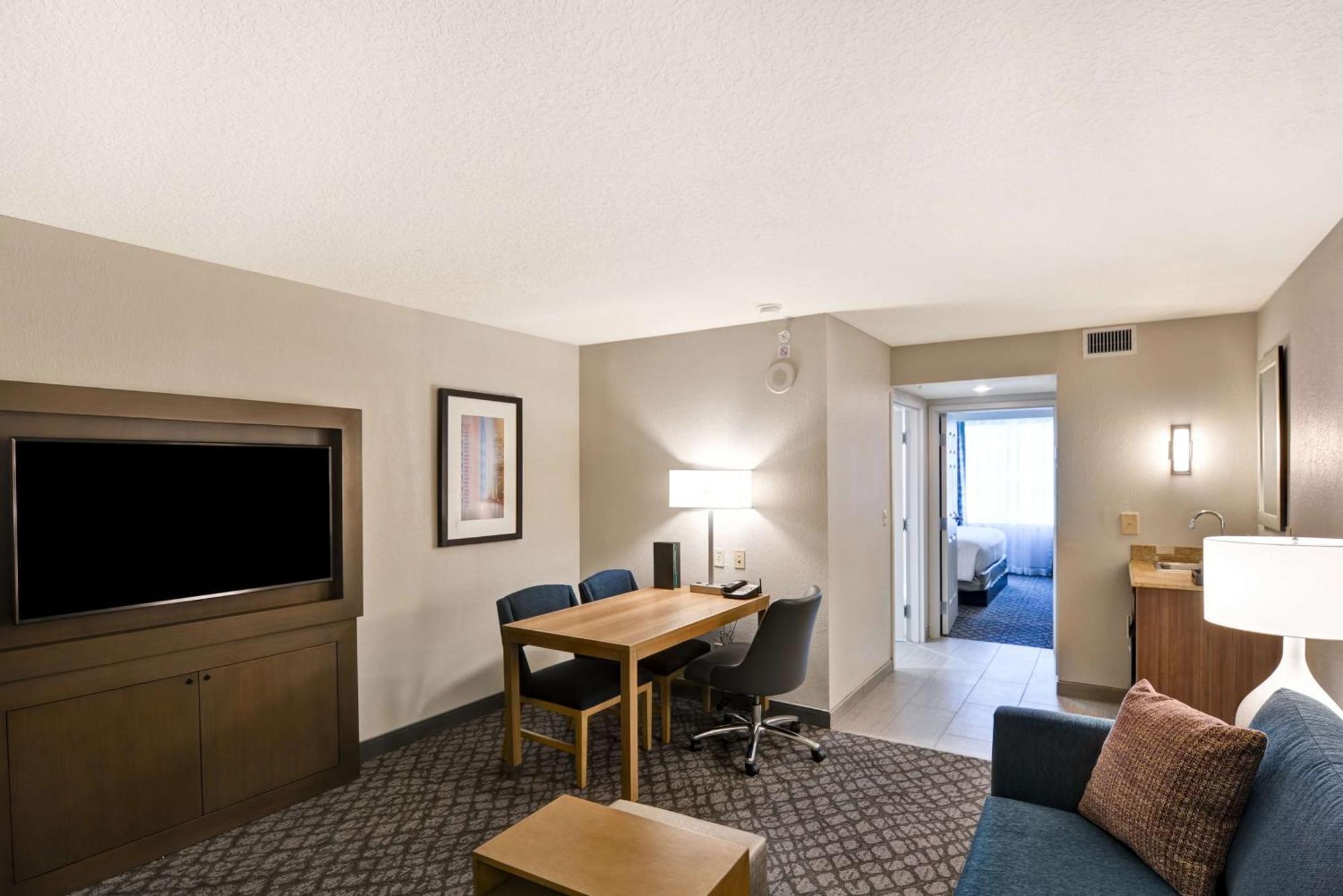 Embassy By Hilton Downtown Hotel 3*