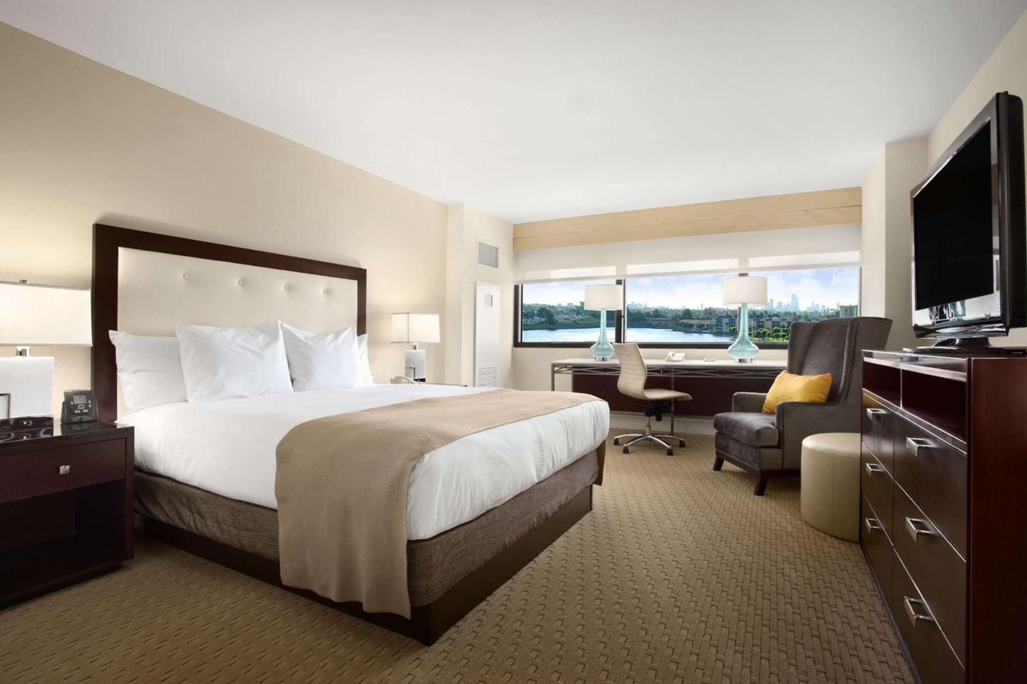 Hilton Miami Airport Blue Lagoon 4* Miami Springs