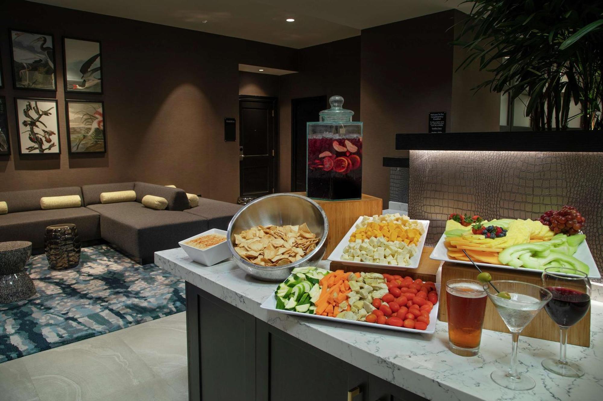 Embassy By Hilton Airport 3* Orlando