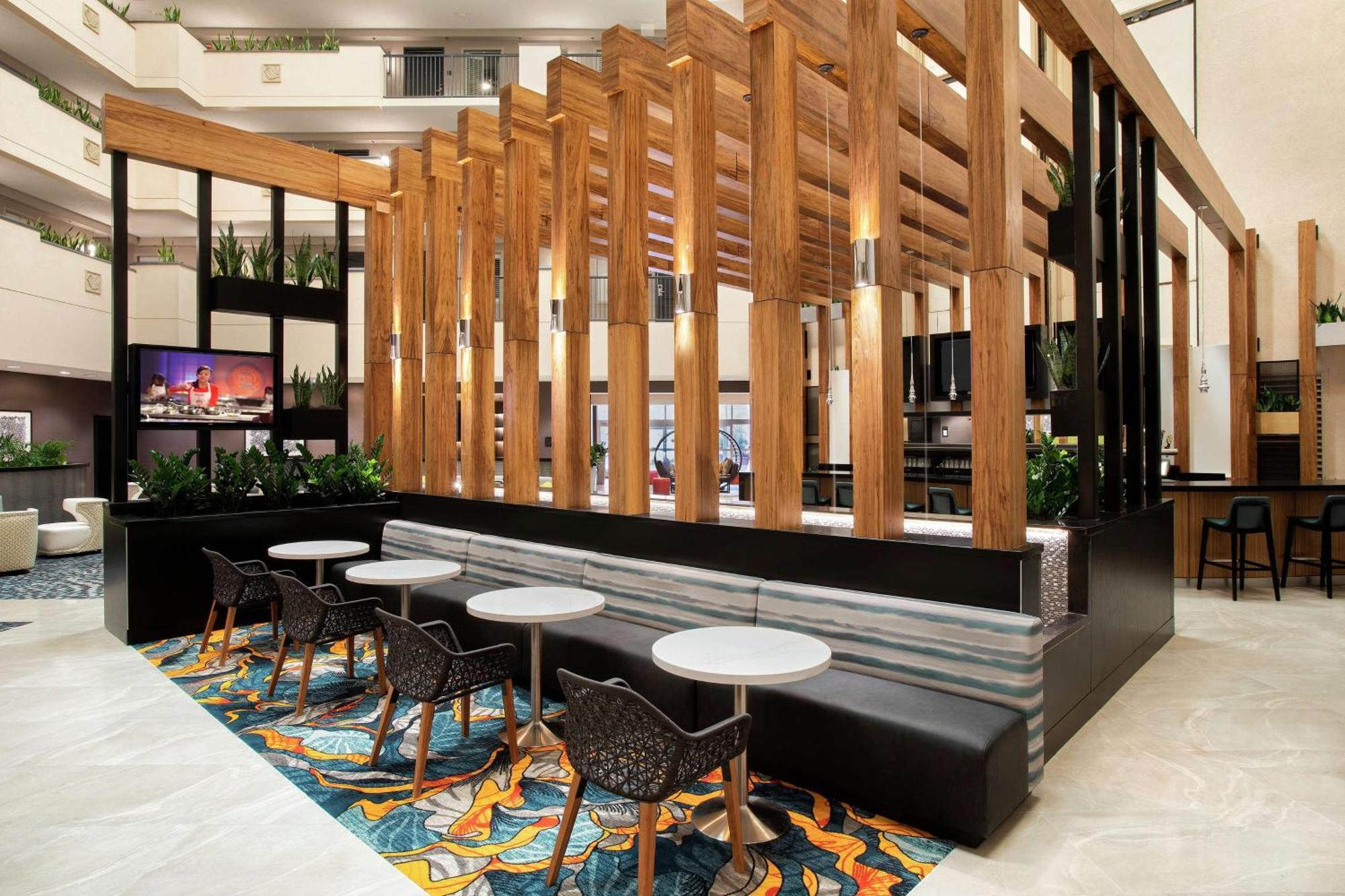 Hotel Embassy By Hilton Airport Orlando