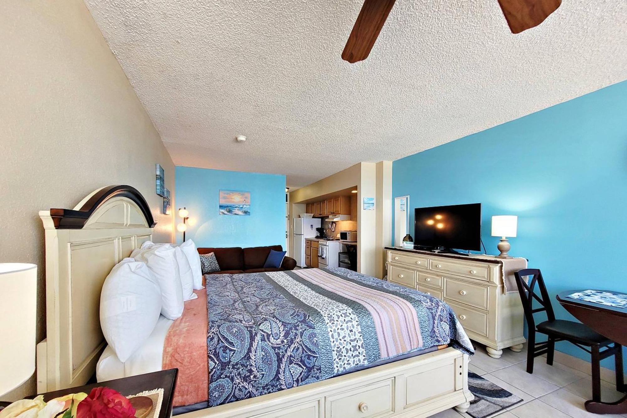 Pirates Cove Unit #209 *